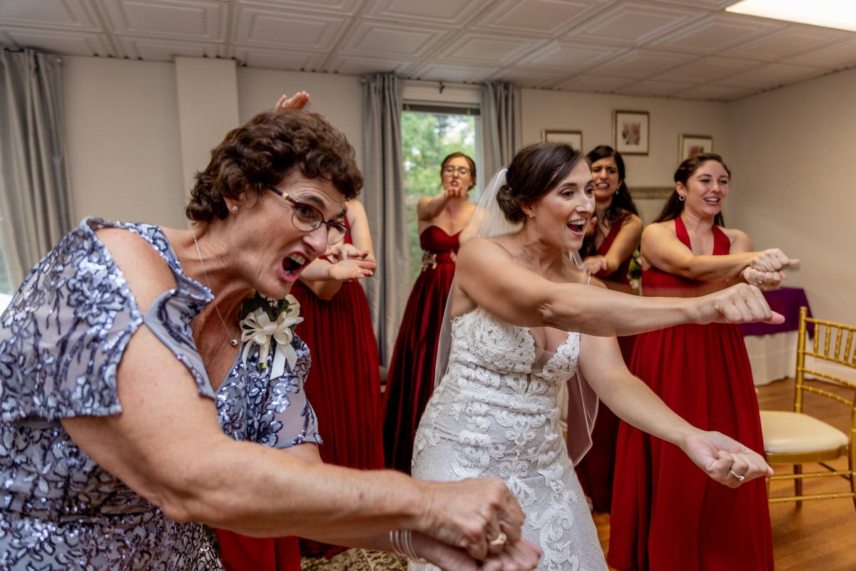 Overhills_Mansion_Wedding_Jori&Aaron_GettingReady-3114.jpg