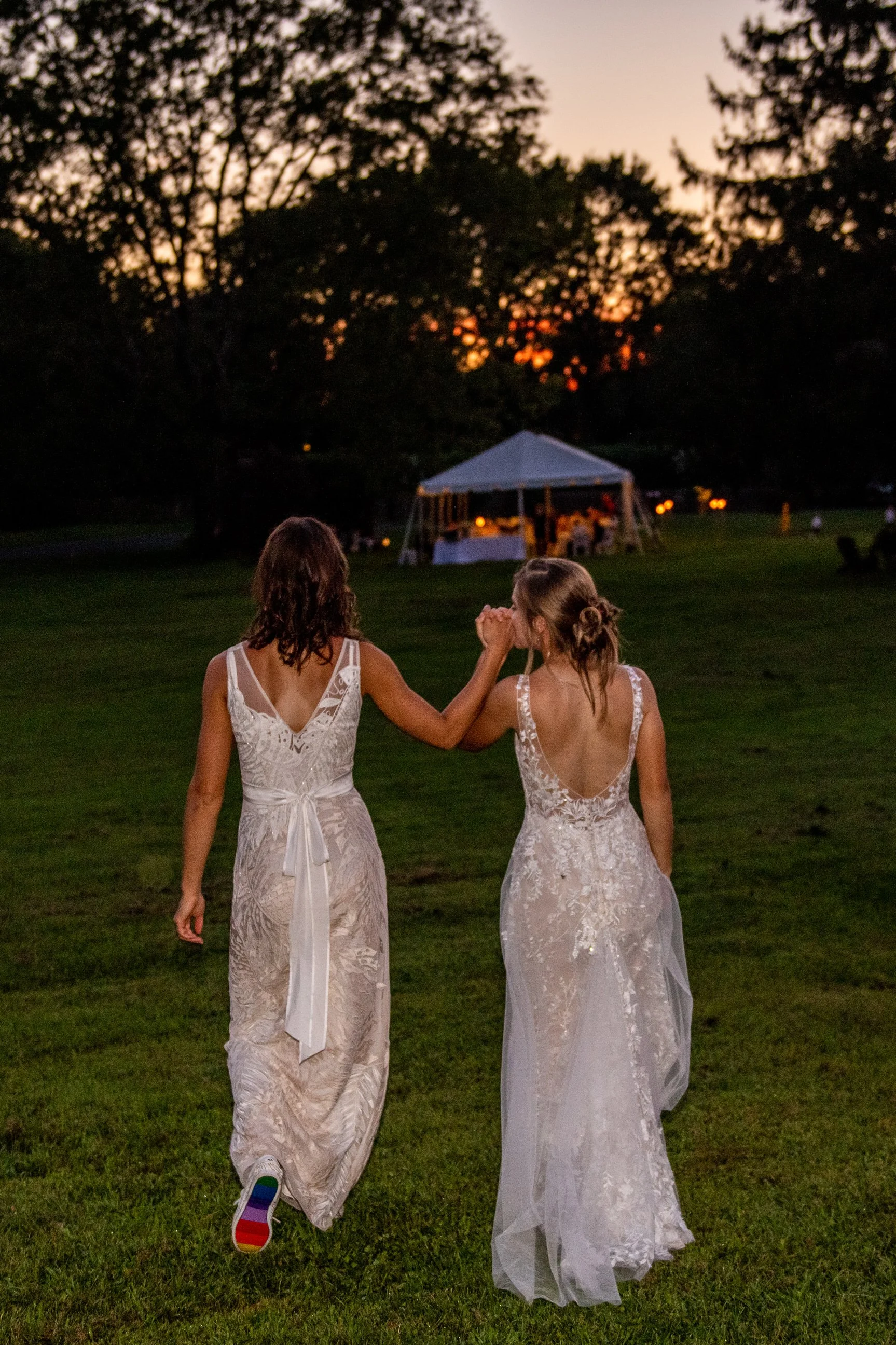 VirginiaBackyardWedding-Hannah&Anna-4080.jpg