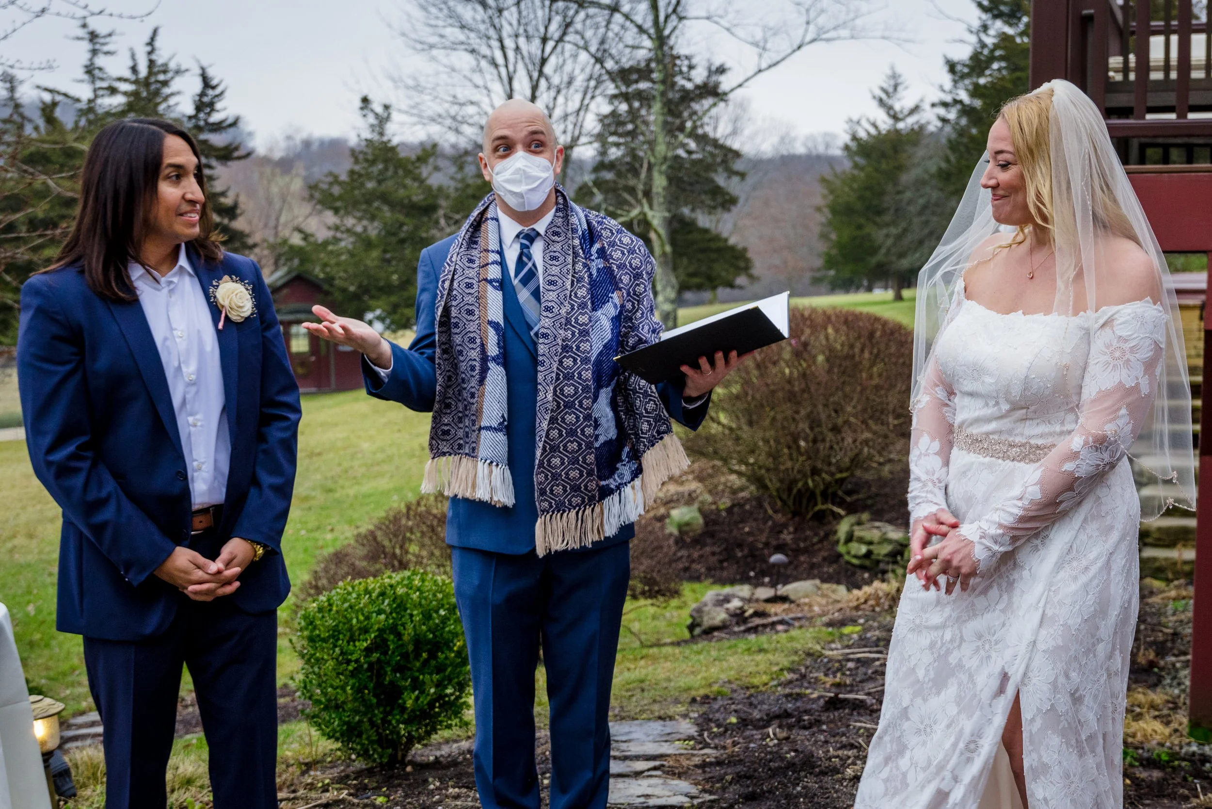Backyard_New_York_Elopement_Jess&Chris_Ceremony-7040.jpg
