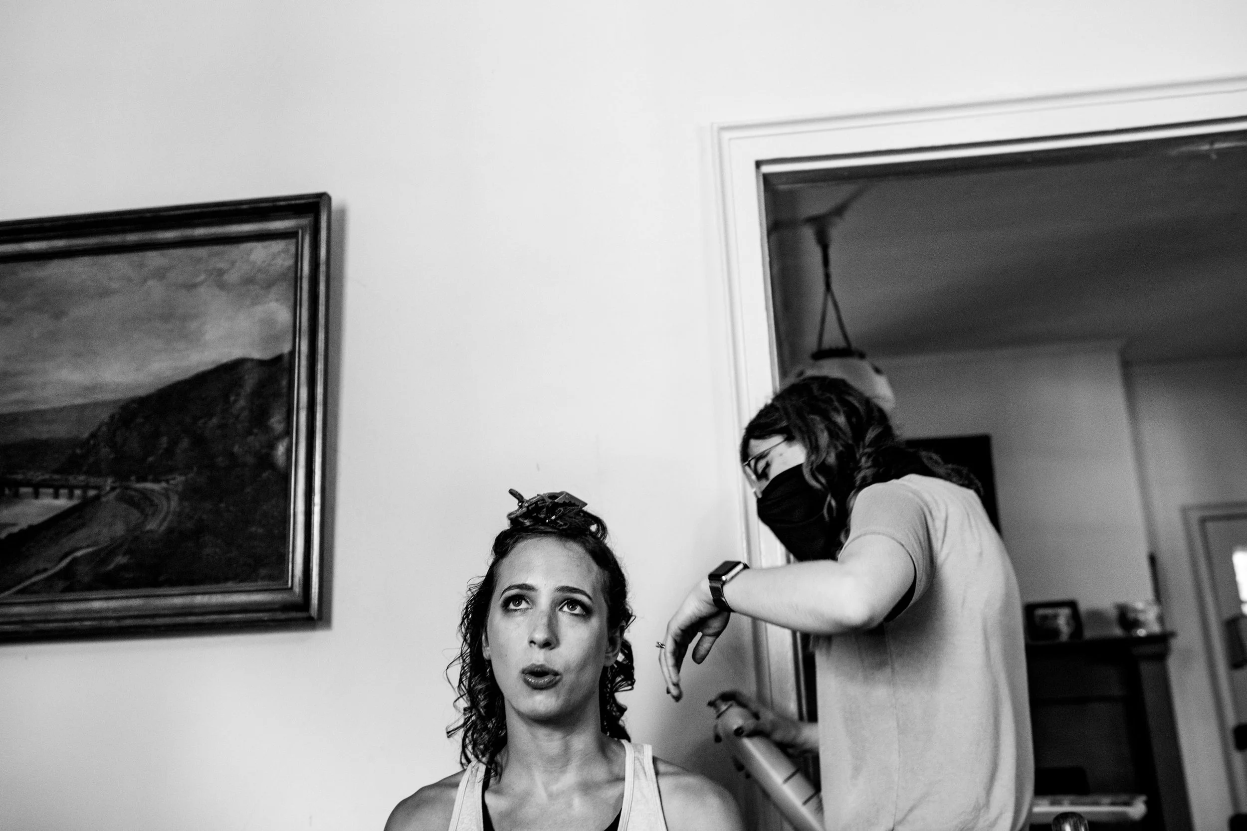 VirginiaBackyardWedding-Hannah&Anna-GettingReady-1364.jpg