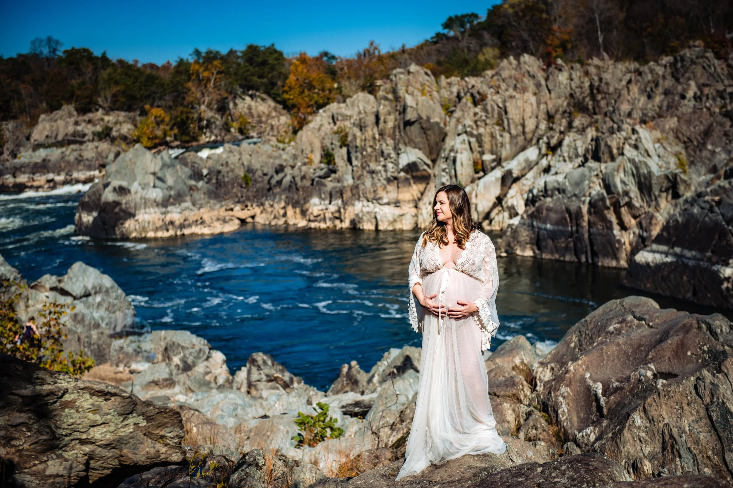 GreatFallsNationalParkMaternity-3044.jpg