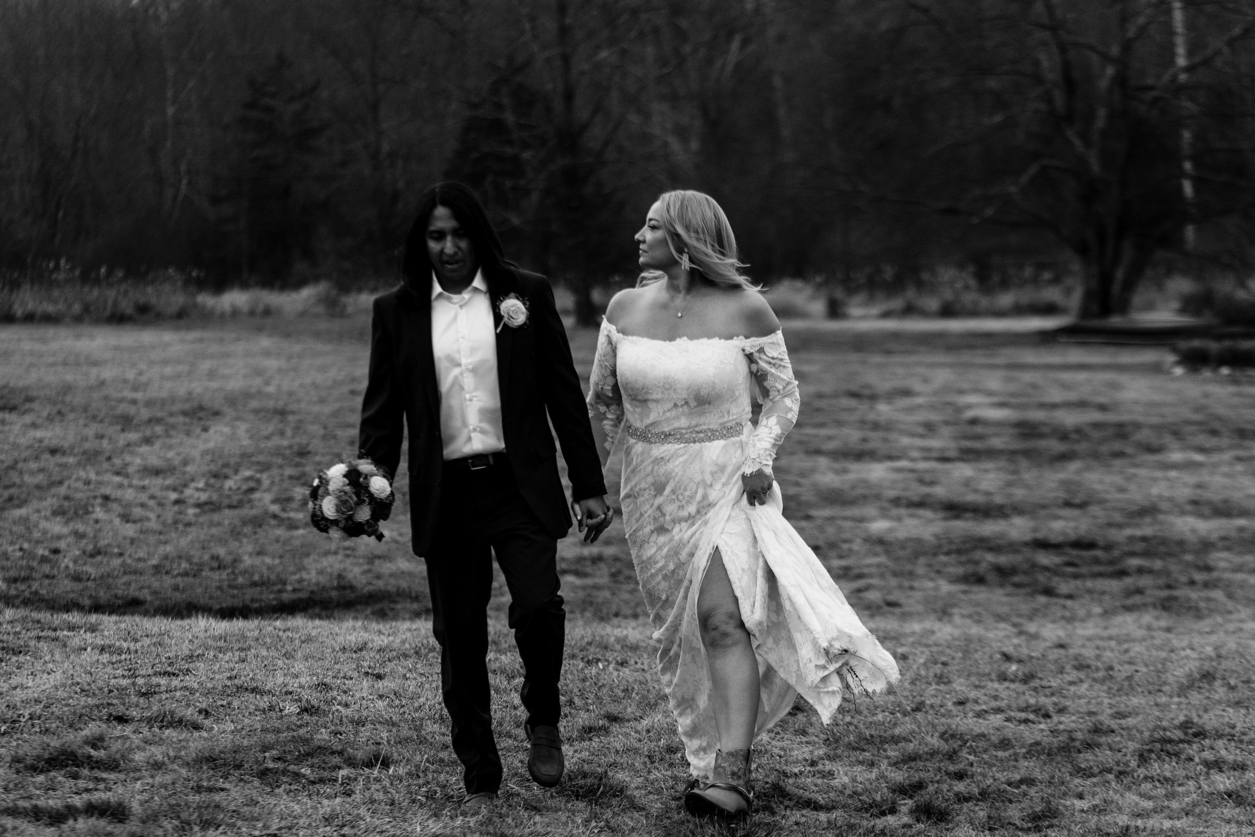 Backyard_New_York_Elopement_Jess&Chris-7468.jpg