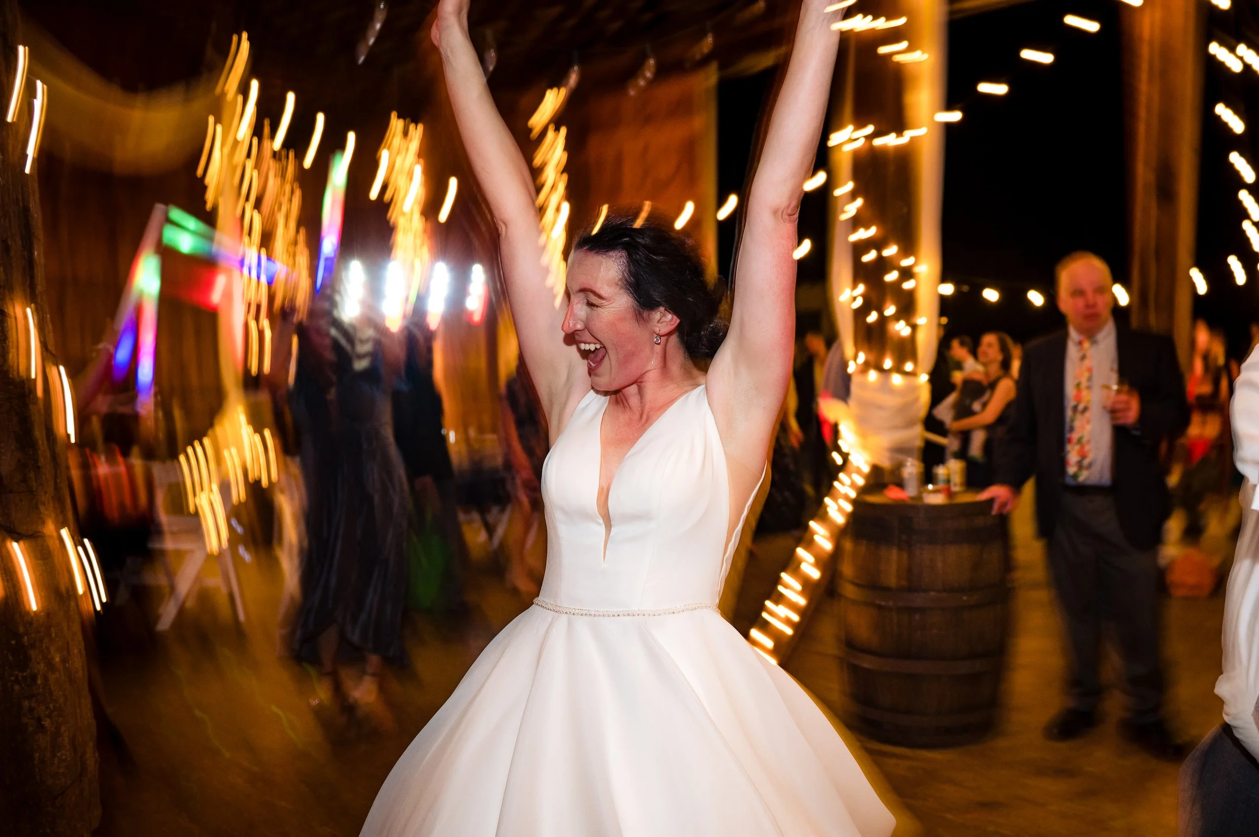 Cloverdale_Barn_Wedding_Virginia_Farm_Wedding_Lindsey&Brett_Reception-2-2.jpg