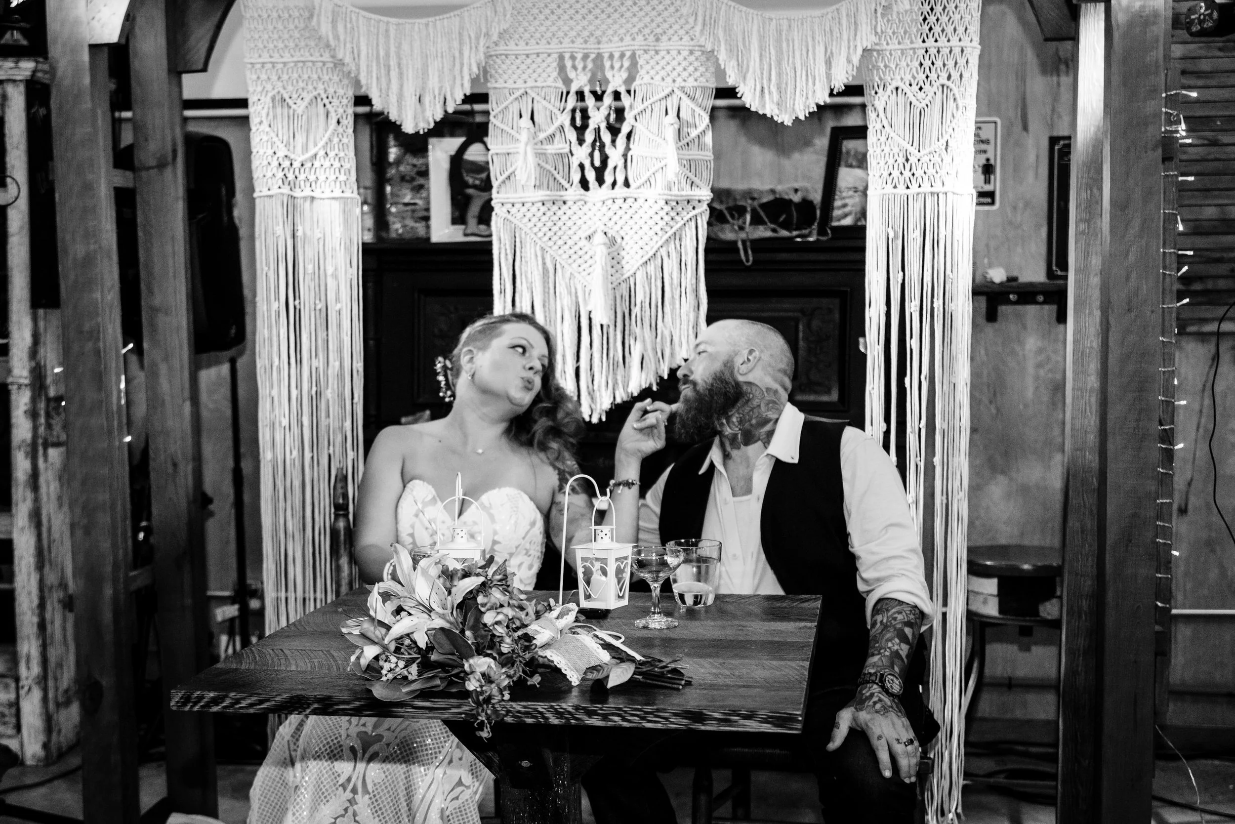 West_Virginia_Wedding_Rachelle&Chris_Love_and_Adventure_Photography_Reception-3905.jpg