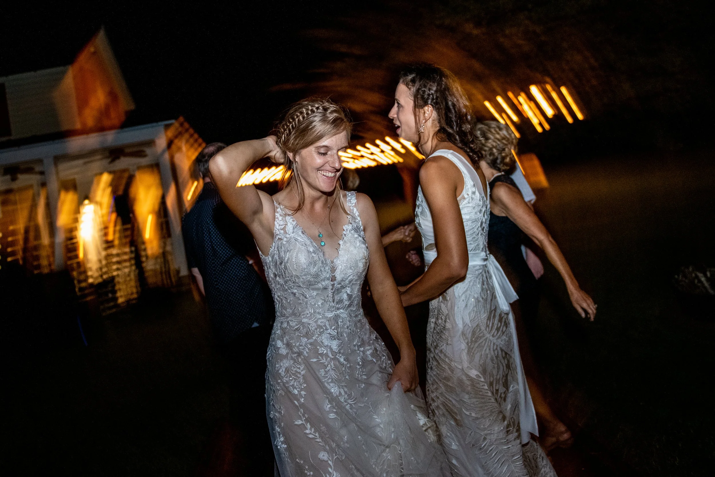 VirginiaBackyardWedding-Hannah&Anna-Reception-4668.jpg