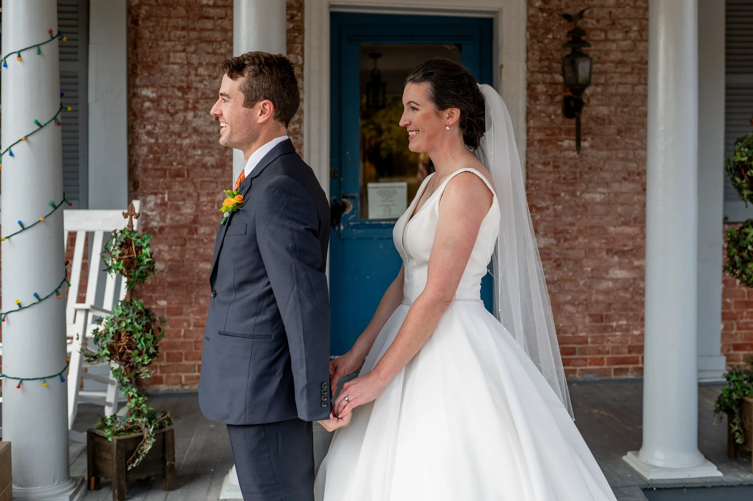Cloverdale_Barn_Wedding_Virginia_Farm_Wedding_Lindsey&Brett_First_Look-2302.jpg