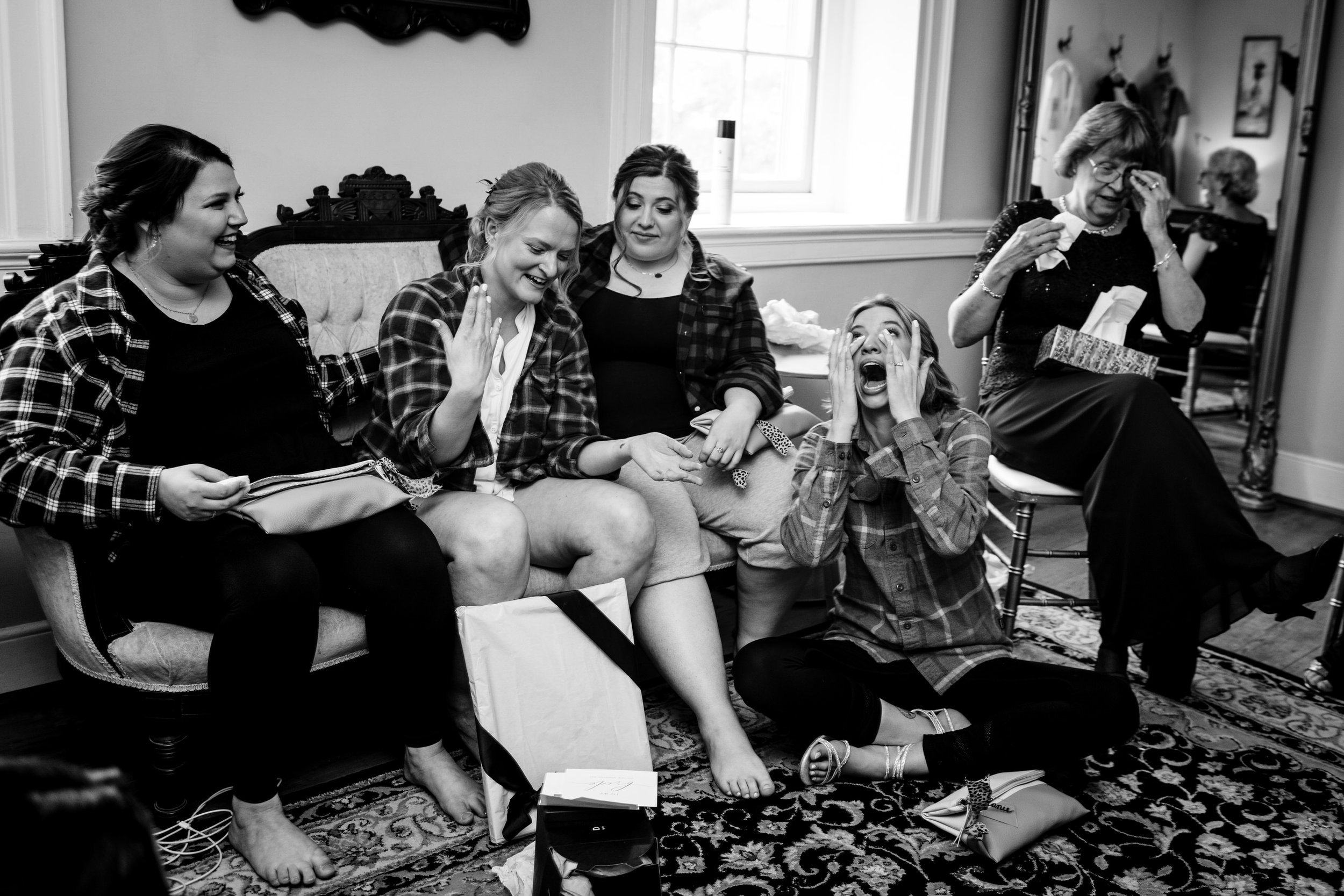 Springfield_Manor_Wedding_Sarah&Kevin_Getting_Ready-1228.jpg