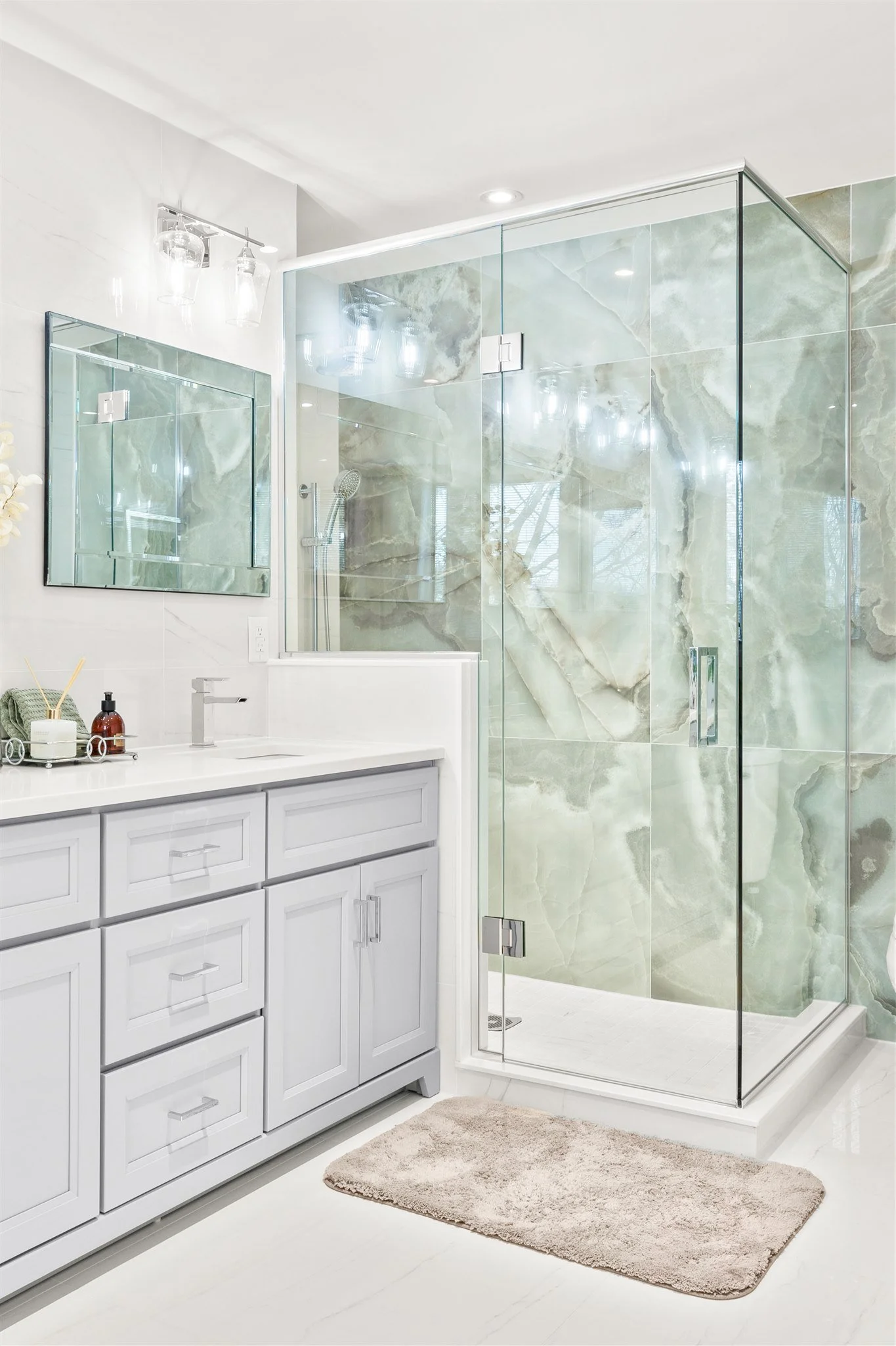 5 Ullswater Crescent Bathroom Reno - RealTour Media - 0012.jpg