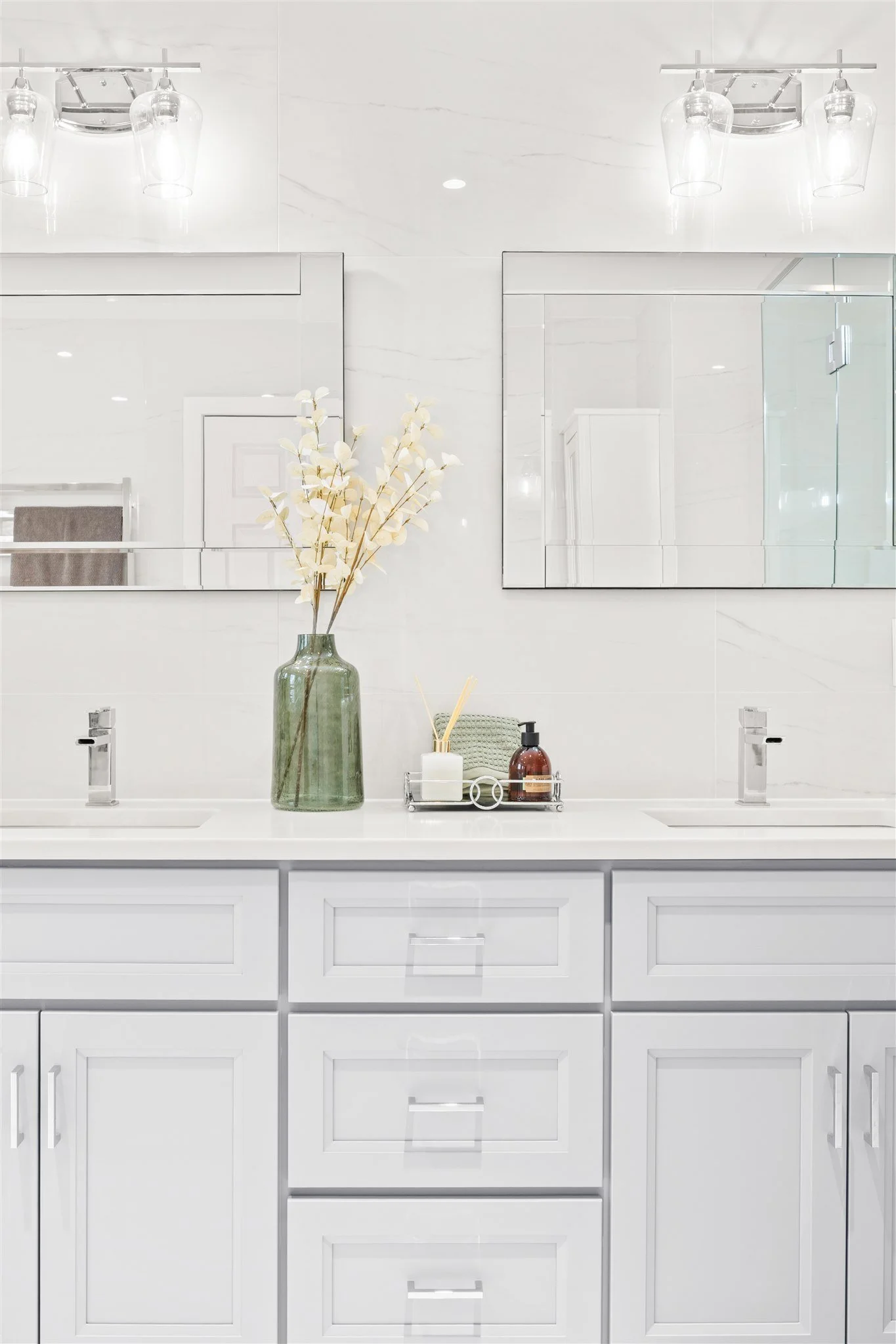 5 Ullswater Crescent Bathroom Reno - RealTour Media - 0027.jpg