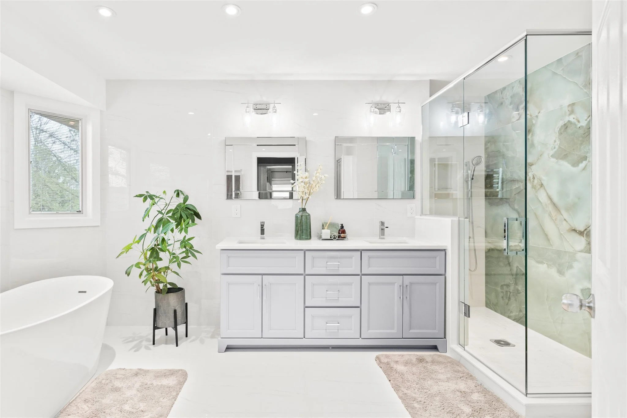 5 Ullswater Crescent Bathroom Reno - RealTour Media - 0001.jpg