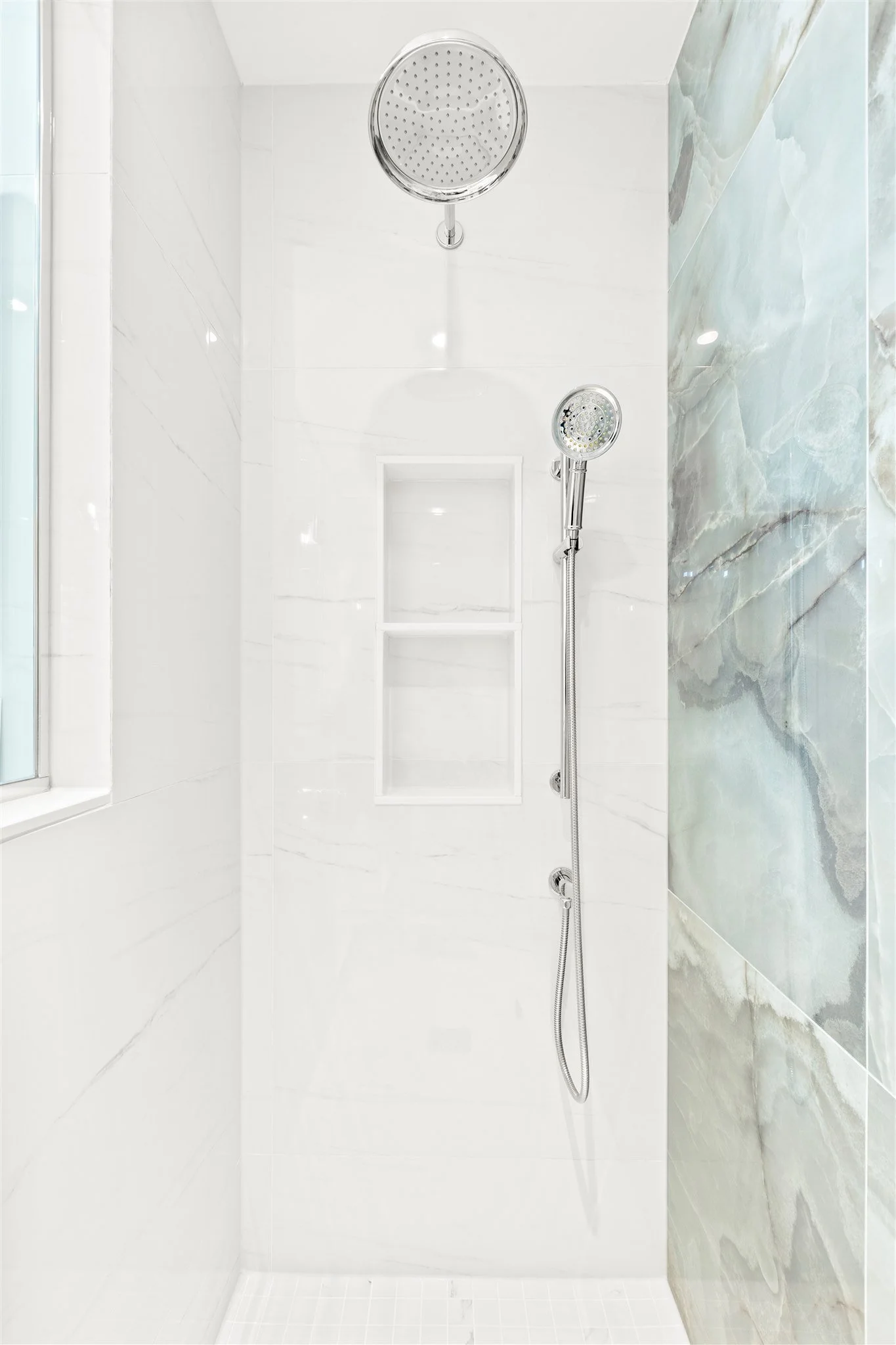 5 Ullswater Crescent Bathroom Reno - RealTour Media - 0020.jpg