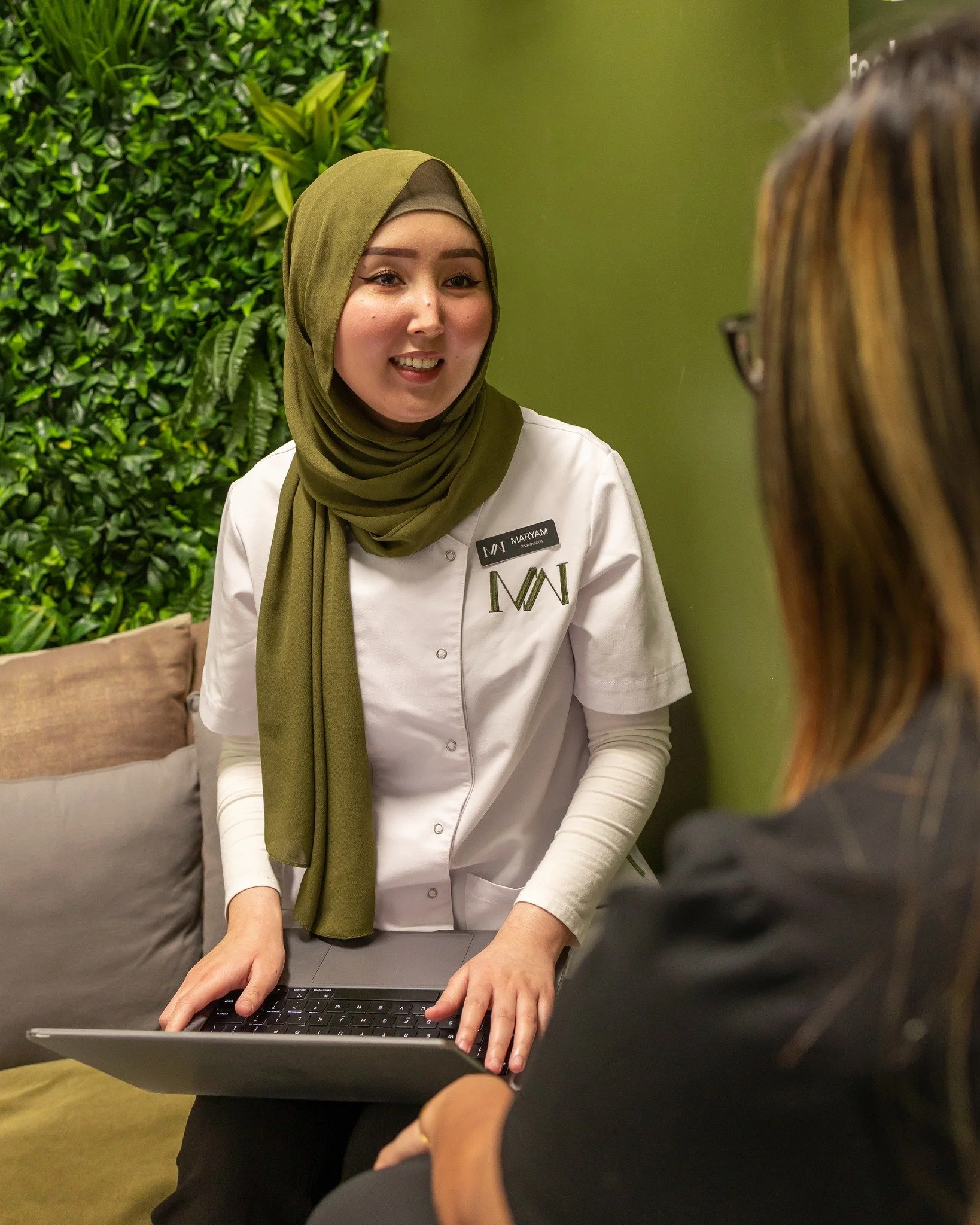 Introducing Maryam 💚
⠀
Maryam cares deeply about helping people manage their health in ways that feel right for them. With a background in holistic health and alternative medicines, she’s here to support patients living with chronic conditions