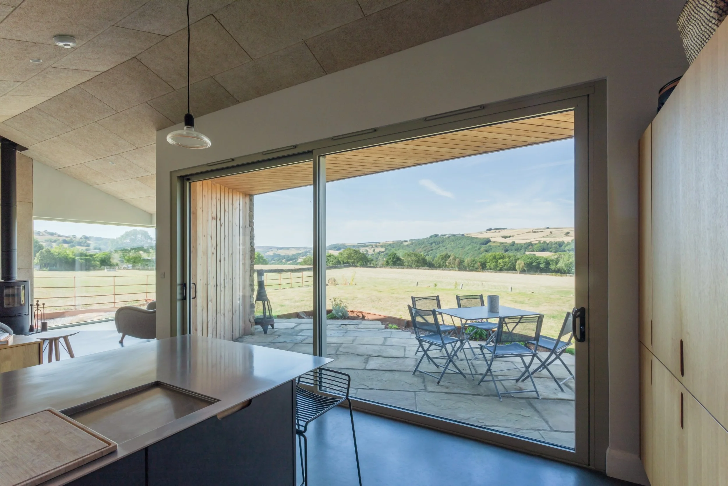 Greenfold_sliding_doors_thread_architects.jpg