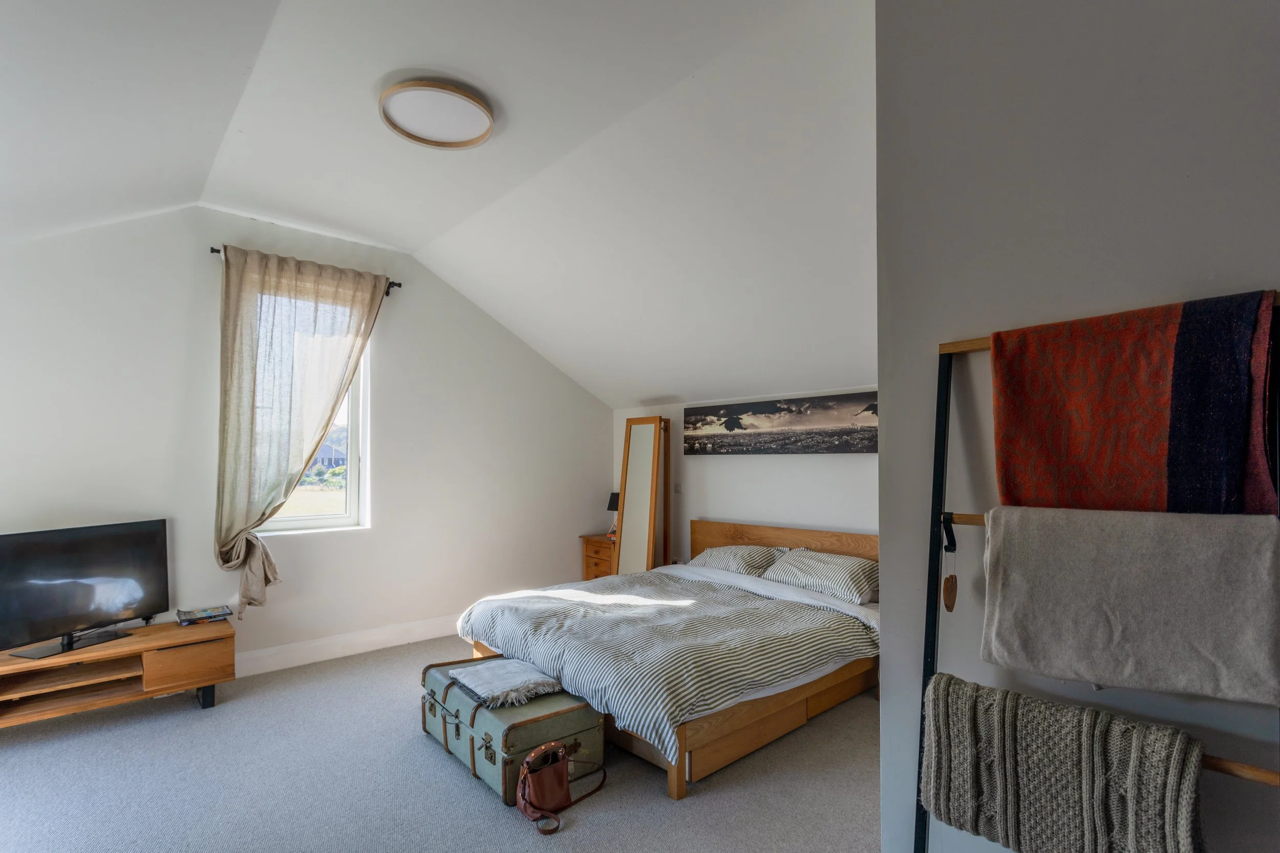 Greenfold_master_bedroom_thread_architects.jpg