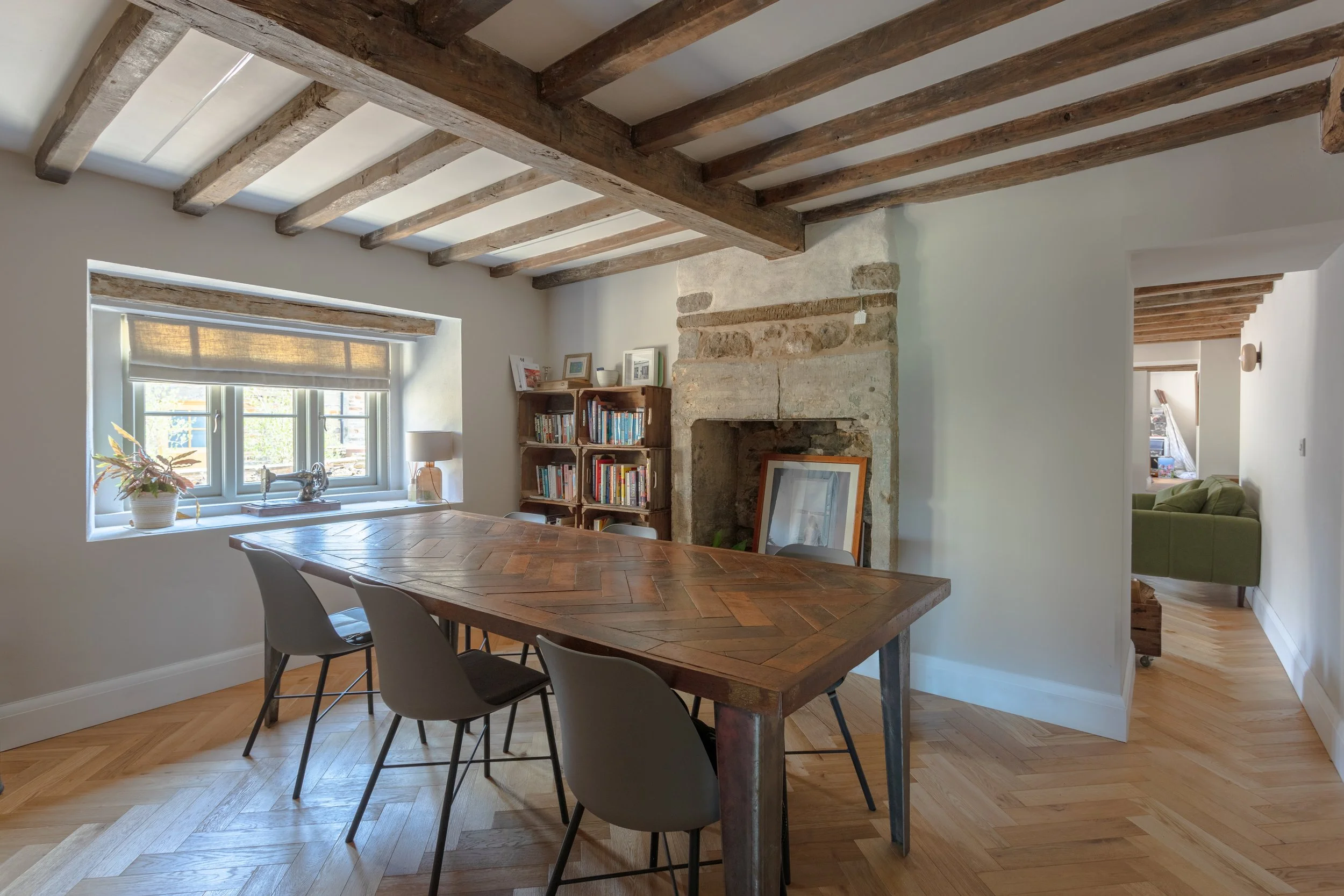 Greenfold_dining_thread_architects.jpg