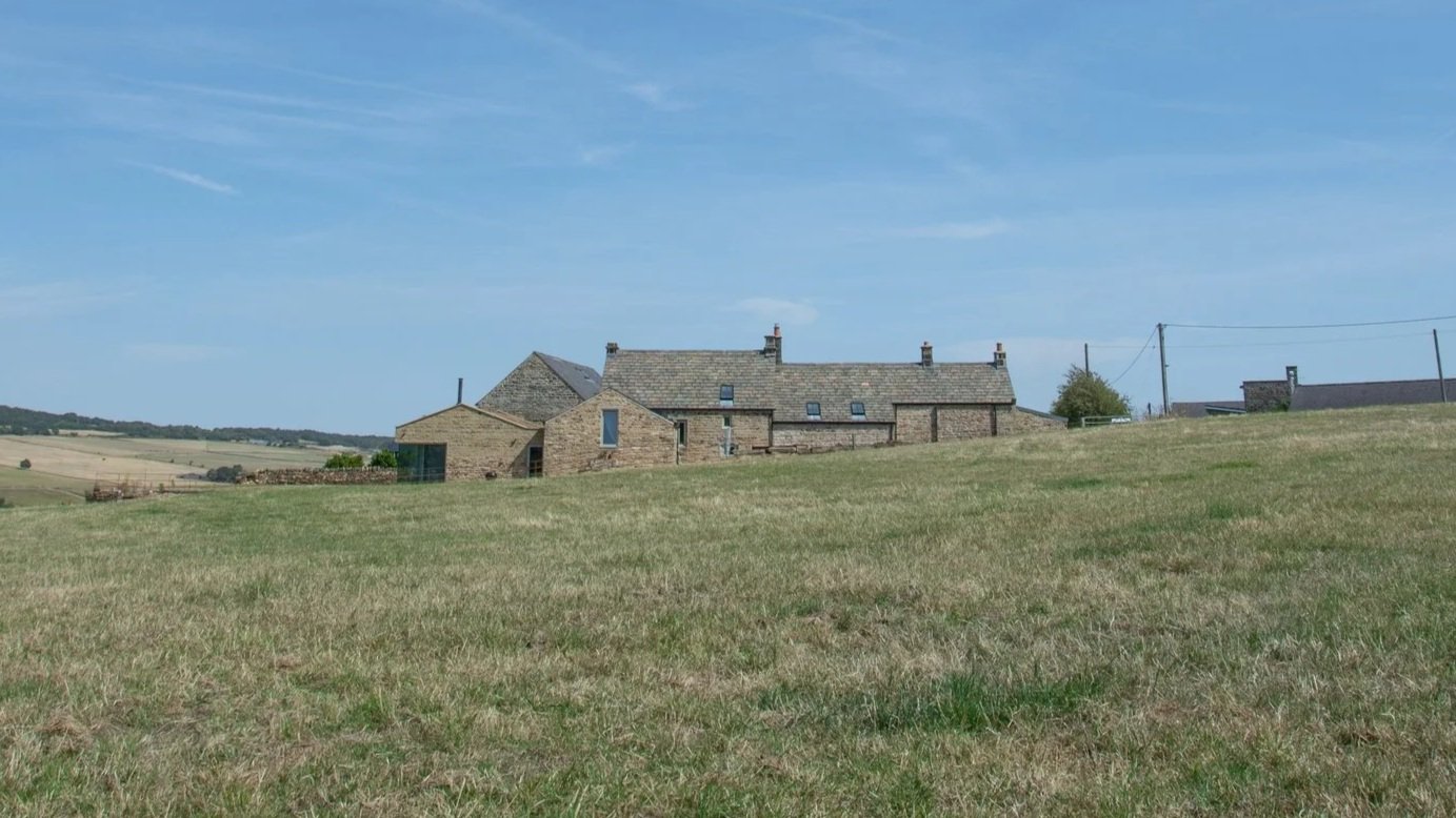 Grade II listed farmhouse renovation by Thread Architects