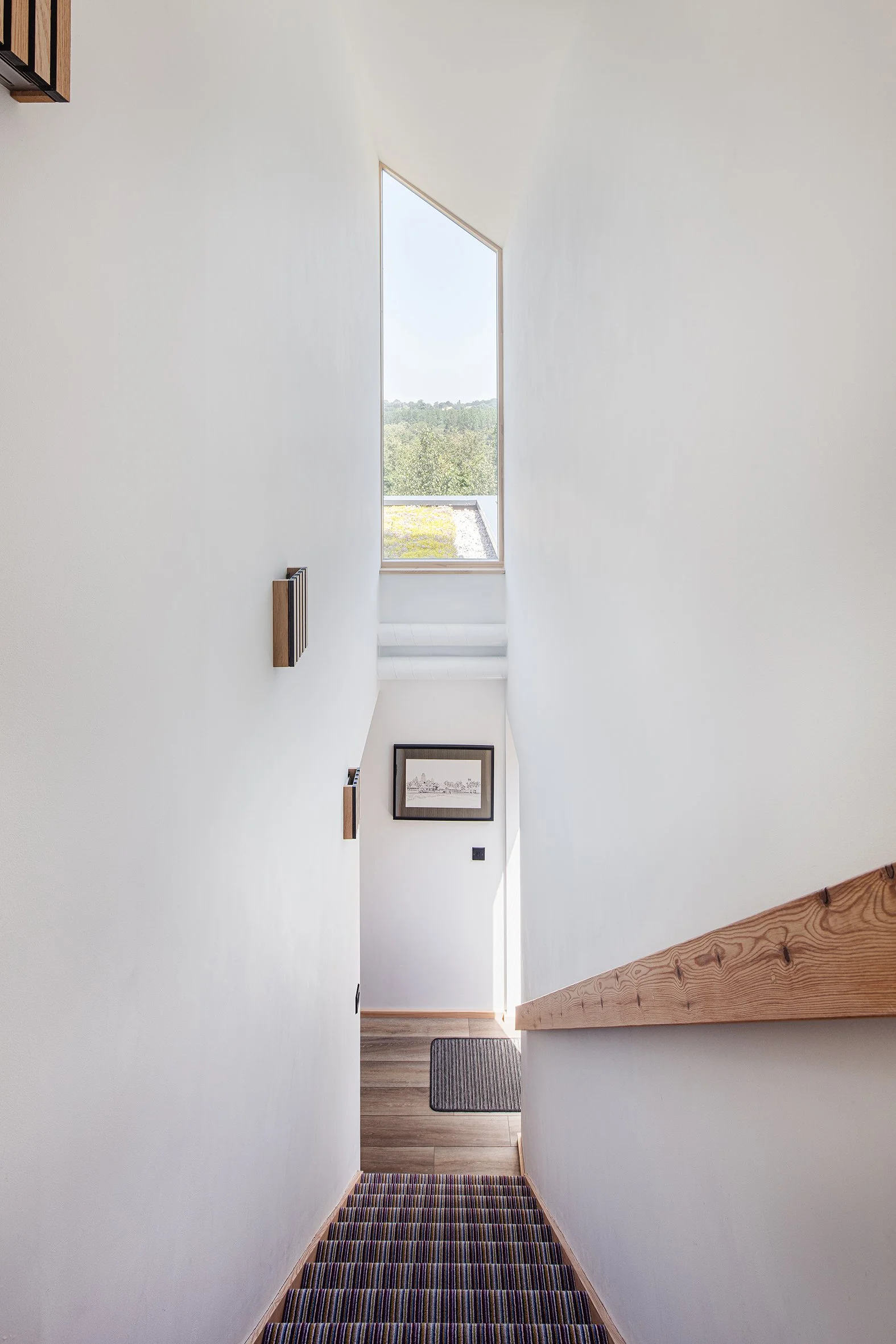 thread-architects-low-energy-upsidedown-home.jpg