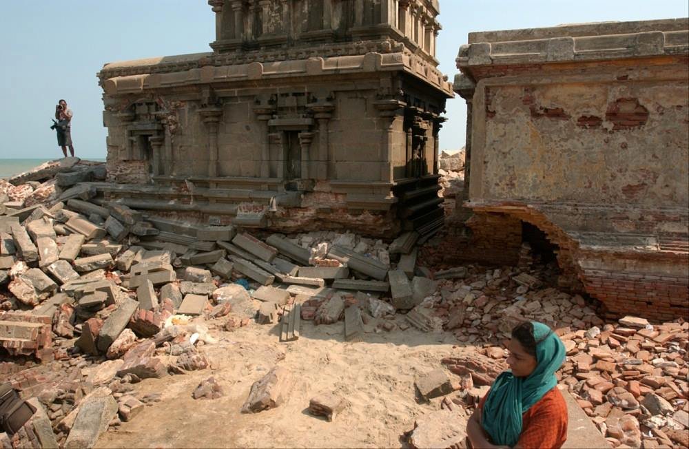 Ruins of Masilamani Nathar Koil Temple, South India.