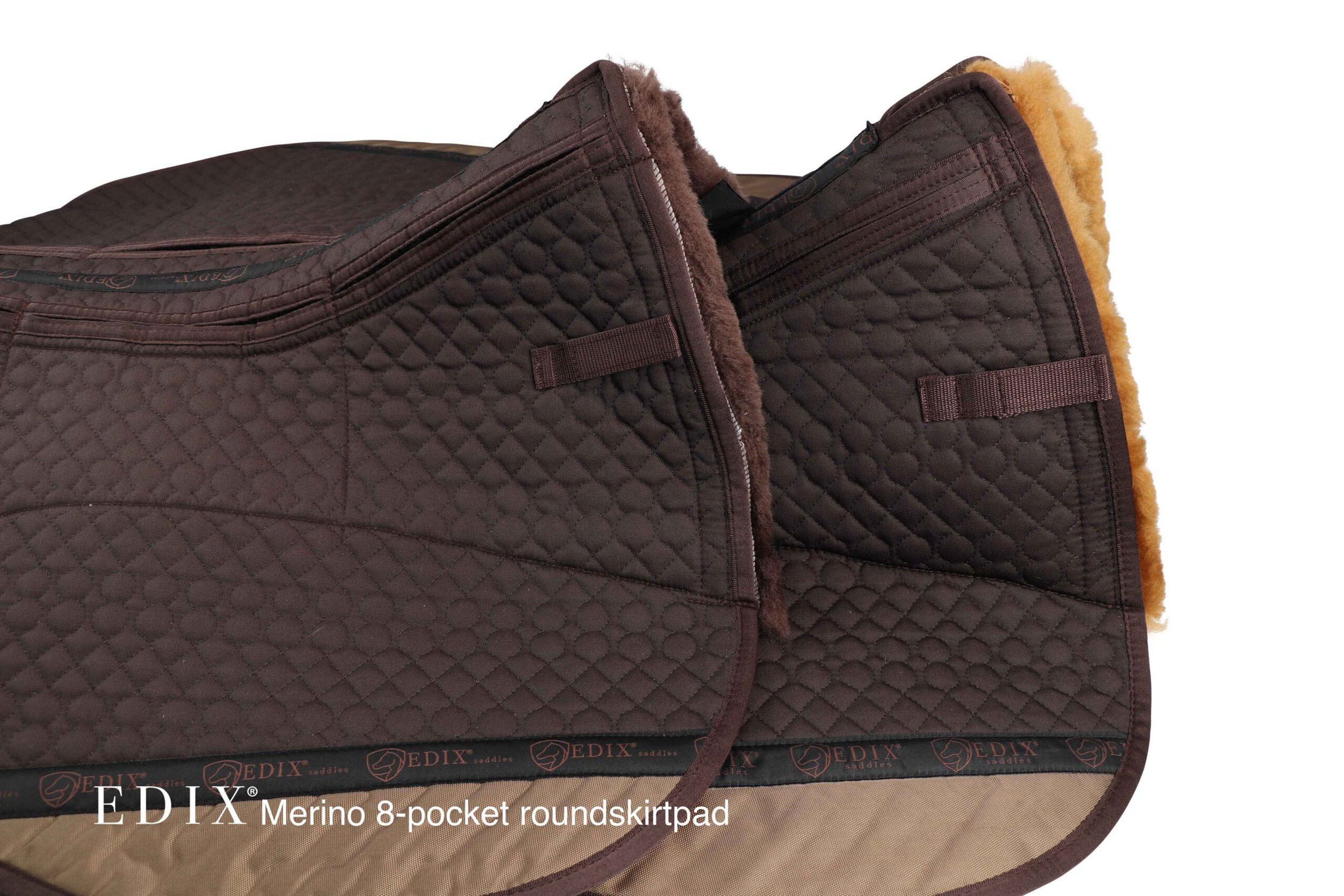 1.0898.40-EDIX-merino-8-pocket-roundskirtpad-IMG_8678-1-scaled (1).jpg