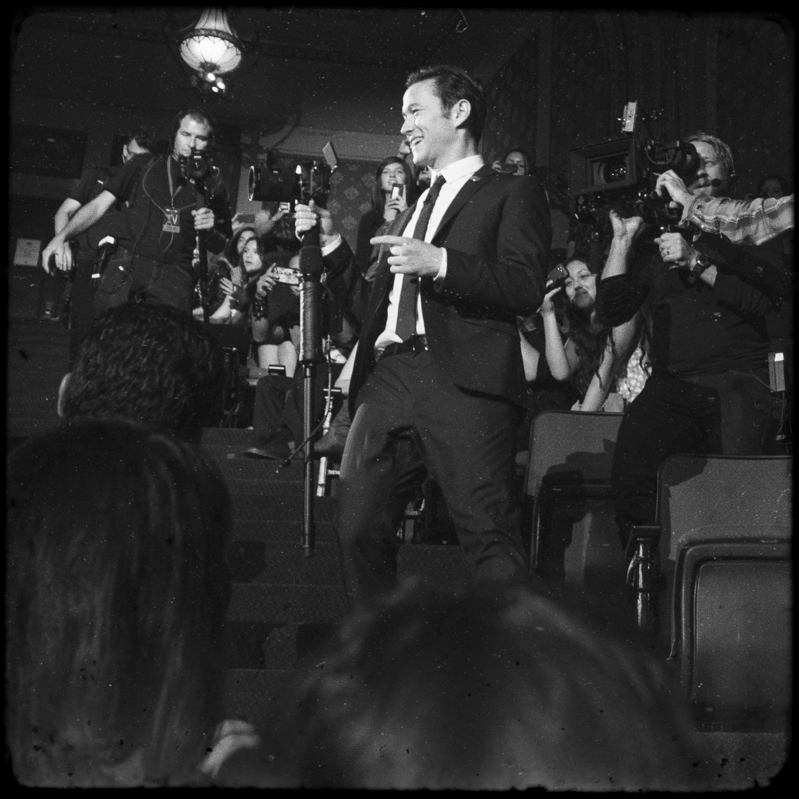 Stage - Joseph Gordon-Levitt_12.jpg