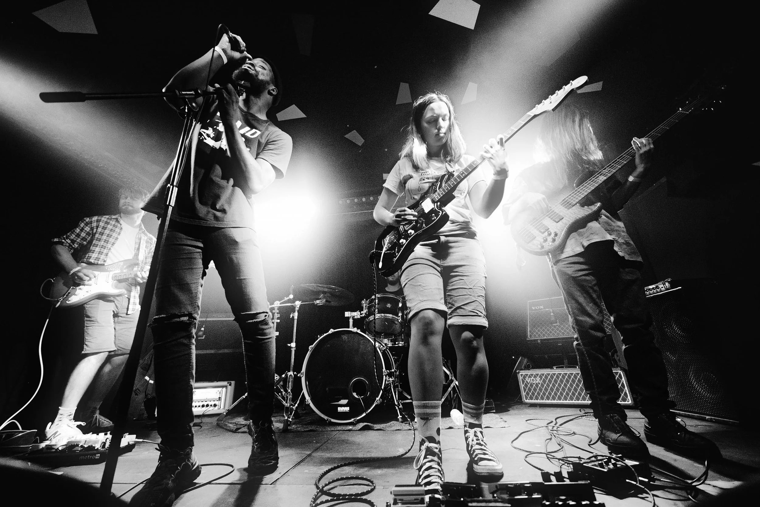 Live Show - Incaseyouleave_5.jpg
