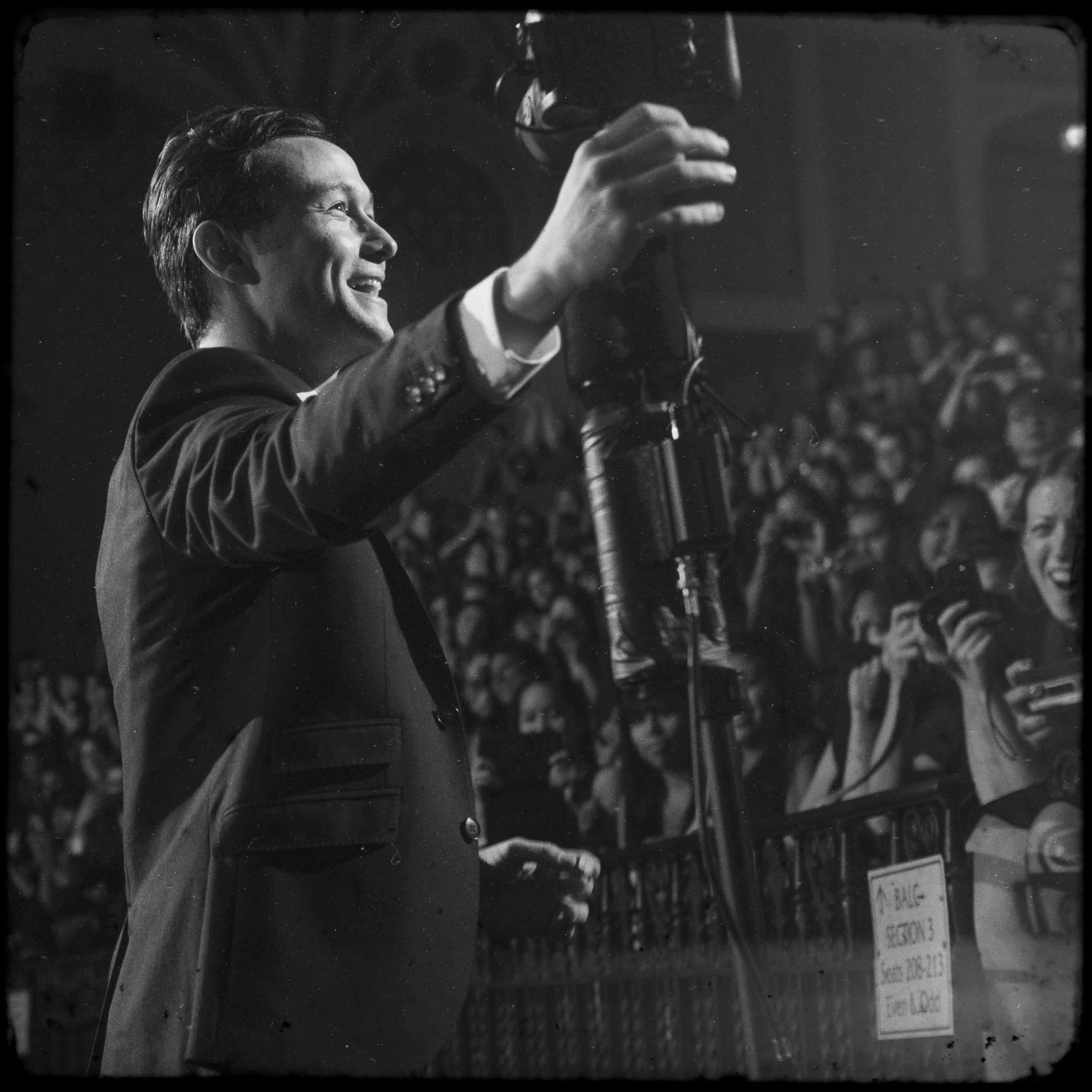 Stage - Joseph Gordon-Levitt_15.jpg