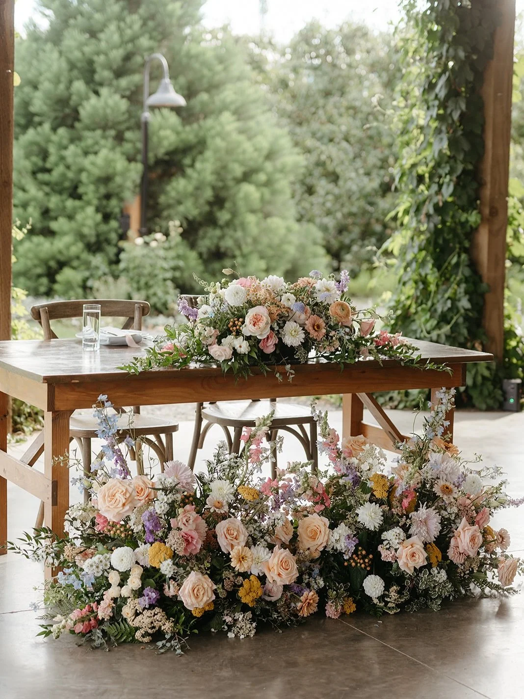 &ldquo;The most underrated moment at a wedding?&rdquo;

The Sweetheart Table 💫

A quiet little pause in the middle of the chaos. A soft landing. A place where the noise fades, the timeline blurs, and it&rsquo;s just them again.
This one? Perfectly r