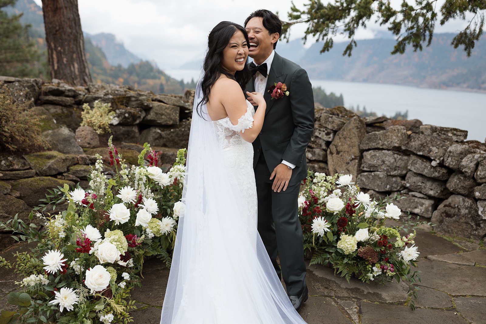 trellisflorals.com | Trellis Flowers Columbia River Gorge  Weddings  2 (1).jpg