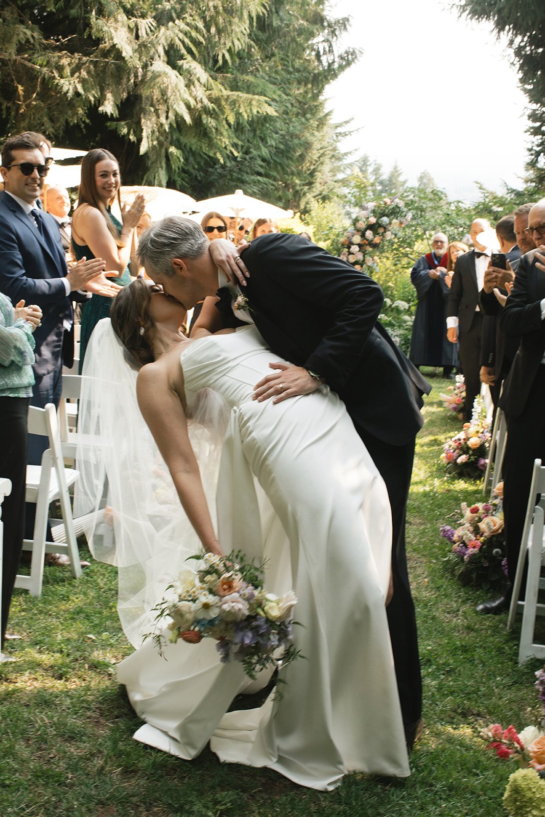 trellisflorals.com | Trellis Flowers Columbia River Gorge  Weddings 7 (1).jpg