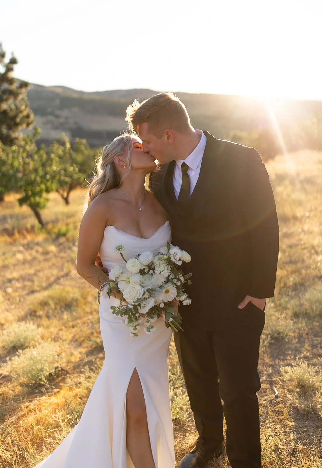 trellisflorals.com | Trellis Flowers Columbia River Gorge  Weddings  0.jpg