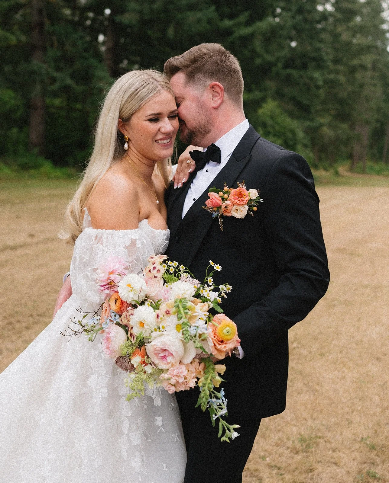 trellisflorals.com | Trellis Flowers Columbia River Gorge  Weddings 7 (1).jpg