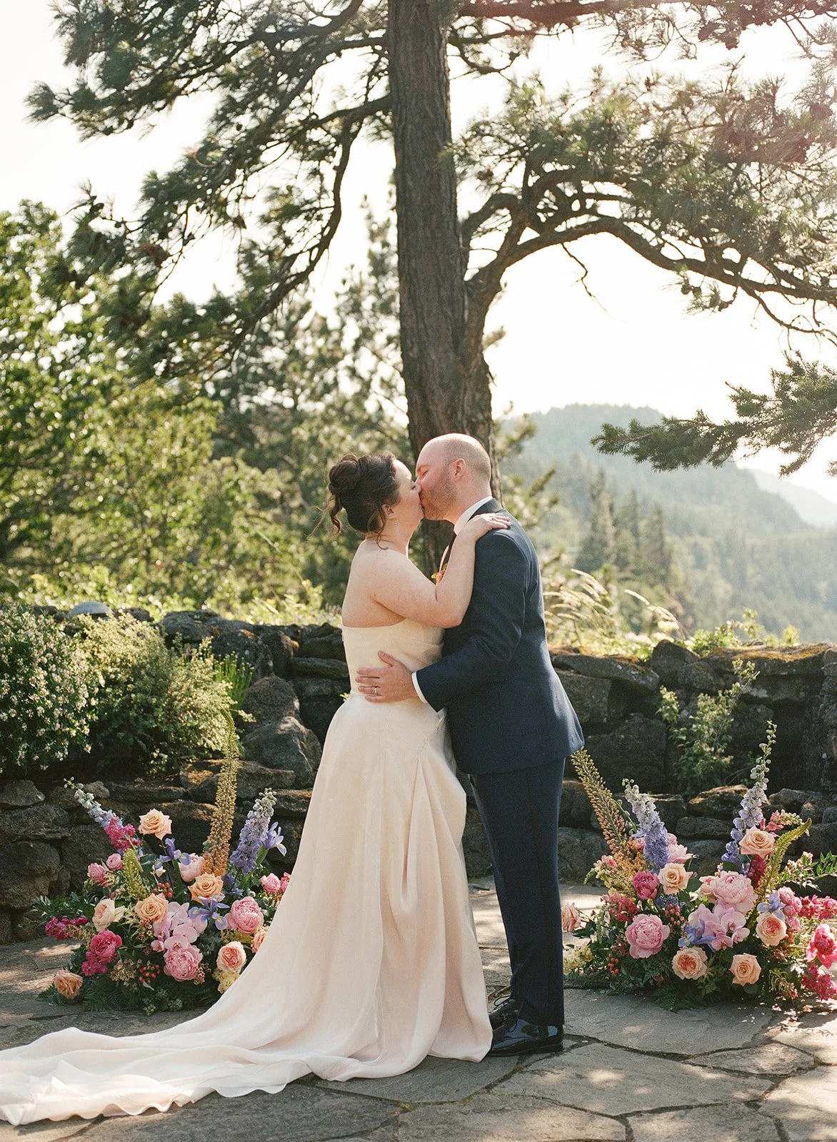 trellisflorals.com | Trellis Flowers Columbia River Gorge 2.jpg