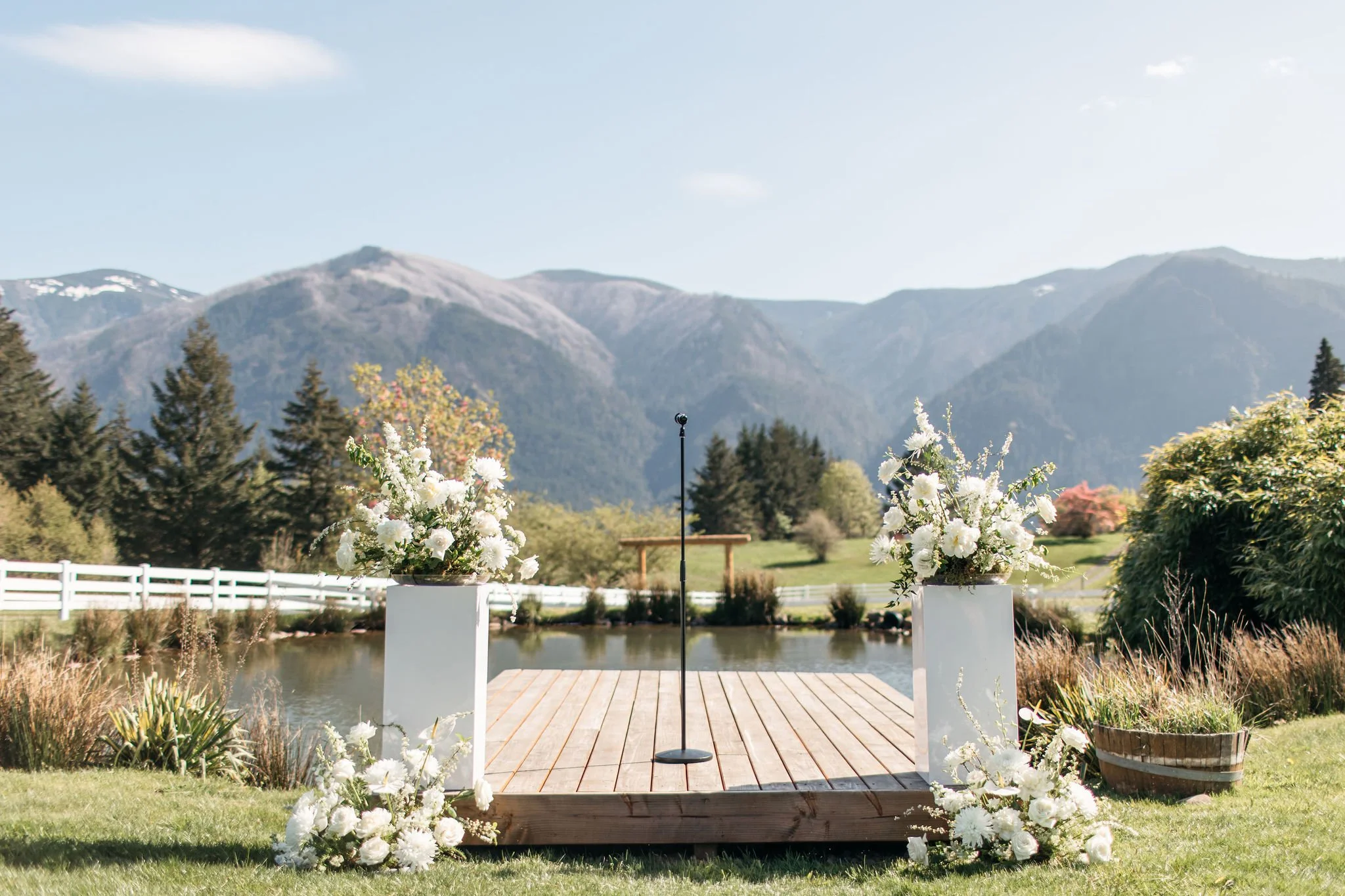 trellisflorals.com | Trellis Flowers Columbia River Gorge  Weddings  Mountain View 3 (1).jpg