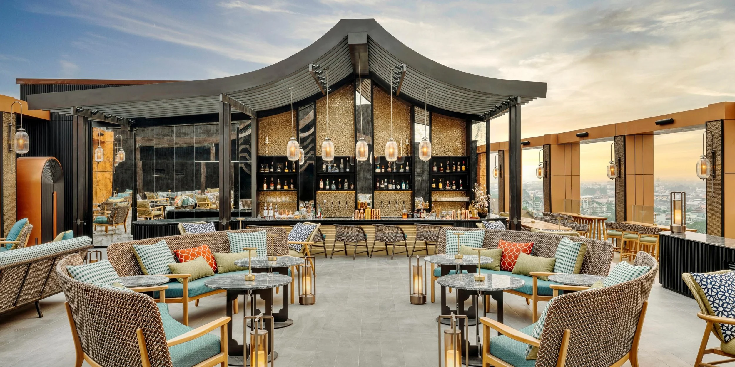 intercontinental Patio Bar Image.jpg