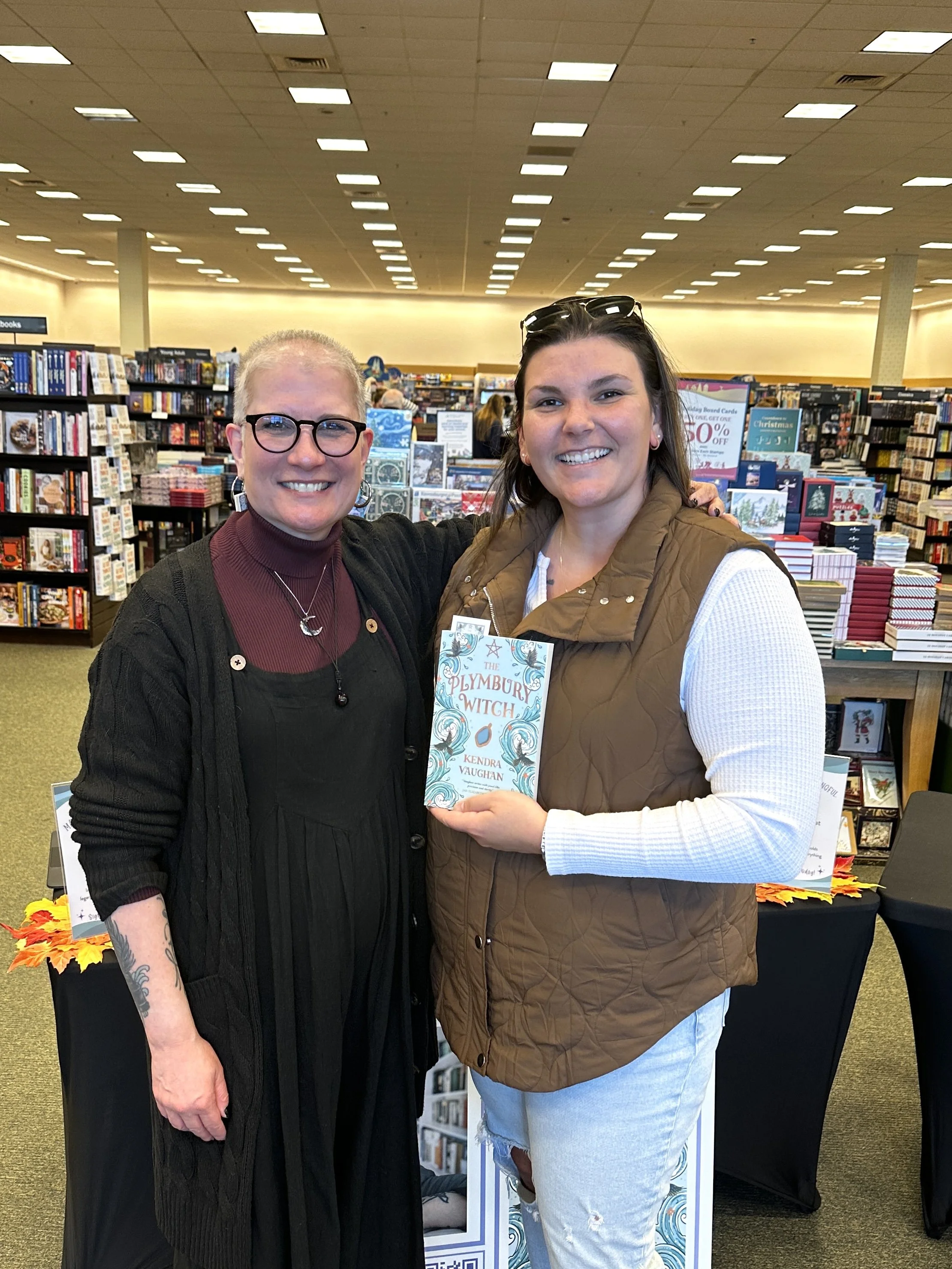 Kendra_vaughan_author_barnesandnoblehingham_halloween_2025_11.jpg