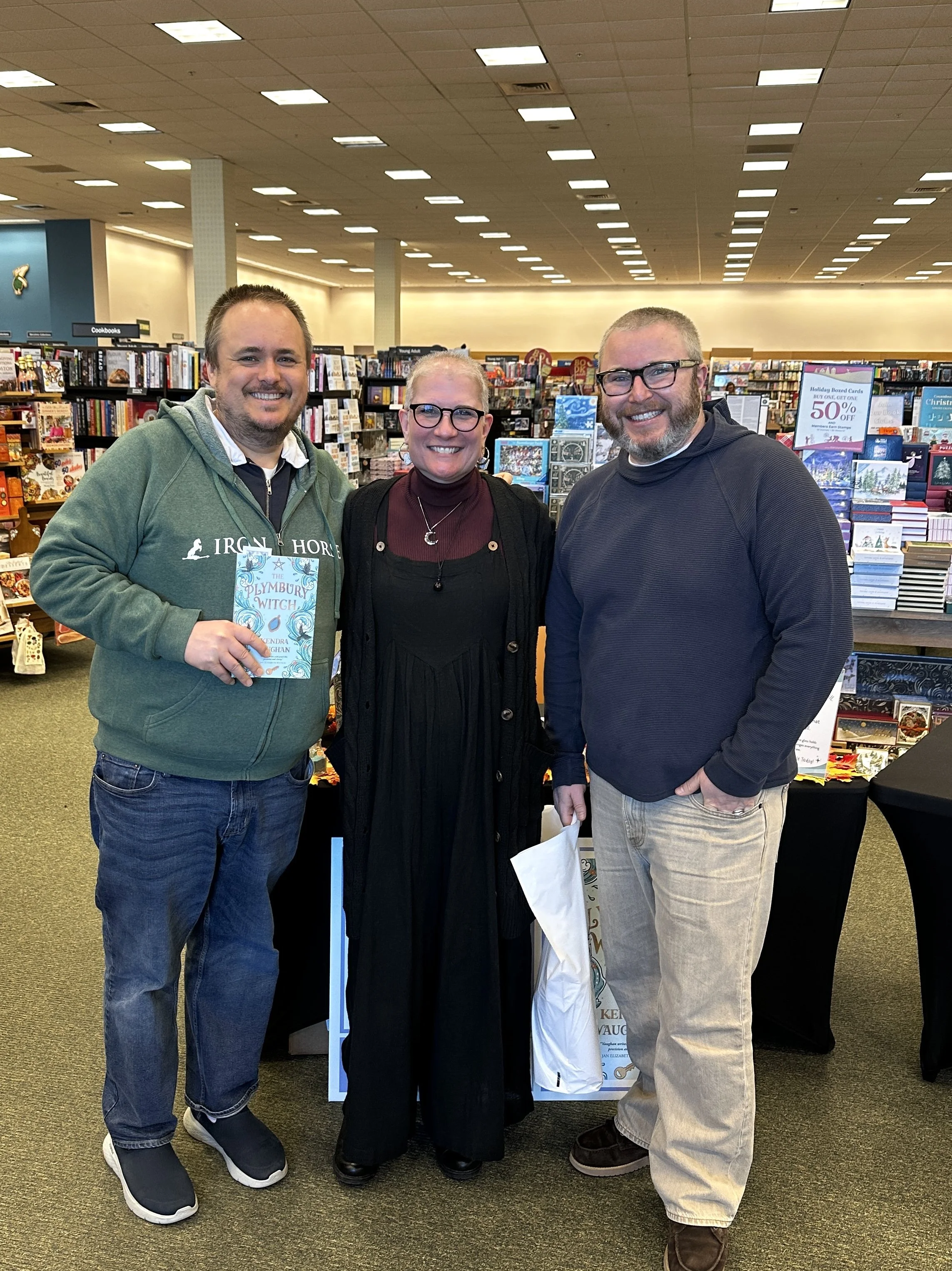 Kendra_vaughan_author_barnesandnoblehingham_halloween_2025_12.jpg