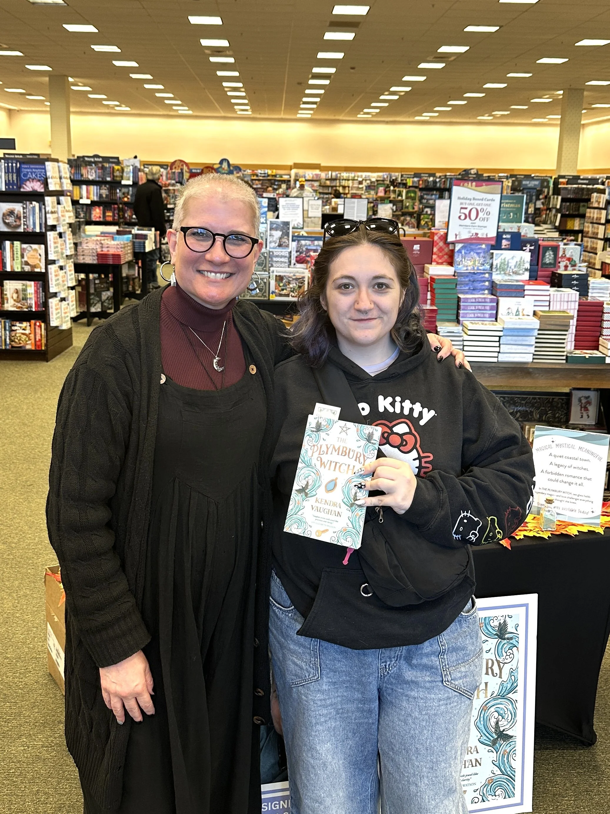 Kendra_vaughan_author_barnesandnoblehingham_halloween_2025_04.jpg