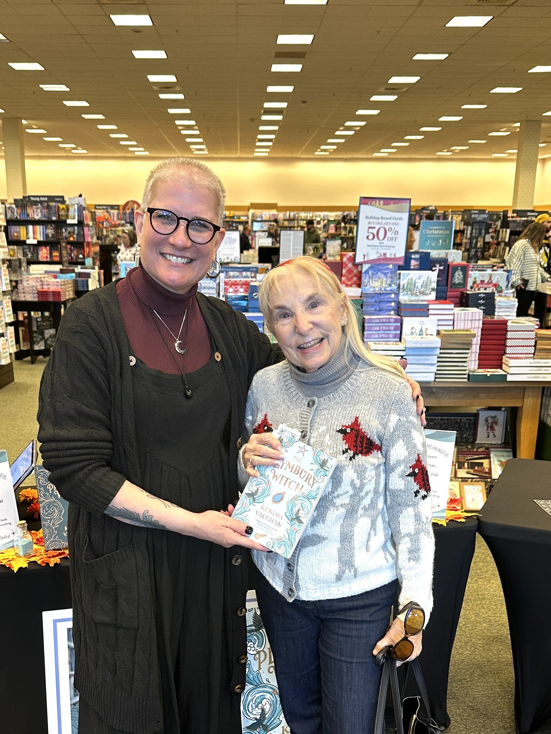 Kendra_vaughan_author_barnesandnoblehingham_halloween_2025_06.jpg