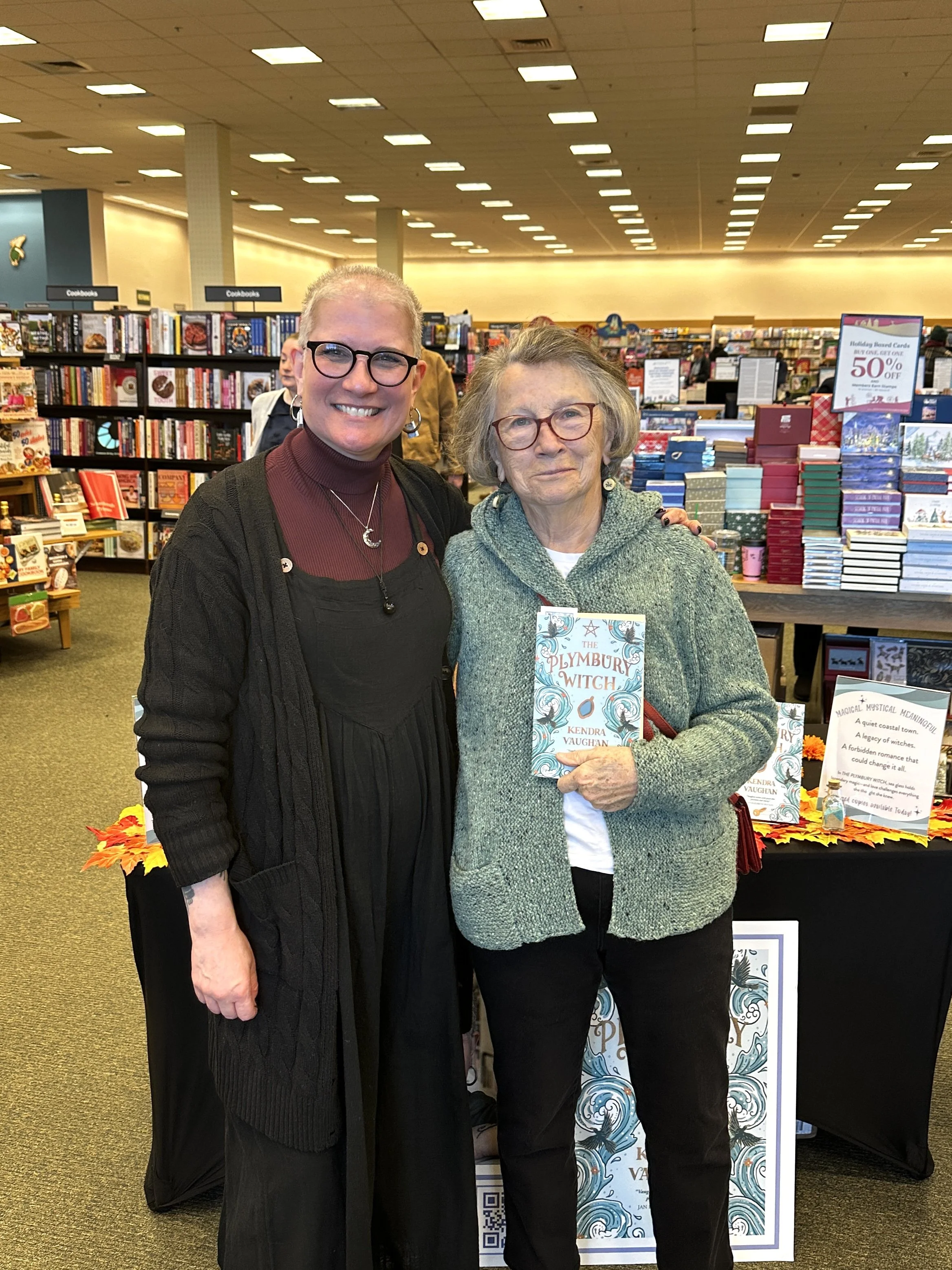 Kendra_vaughan_author_barnesandnoblehingham_halloween_2025_08.jpg