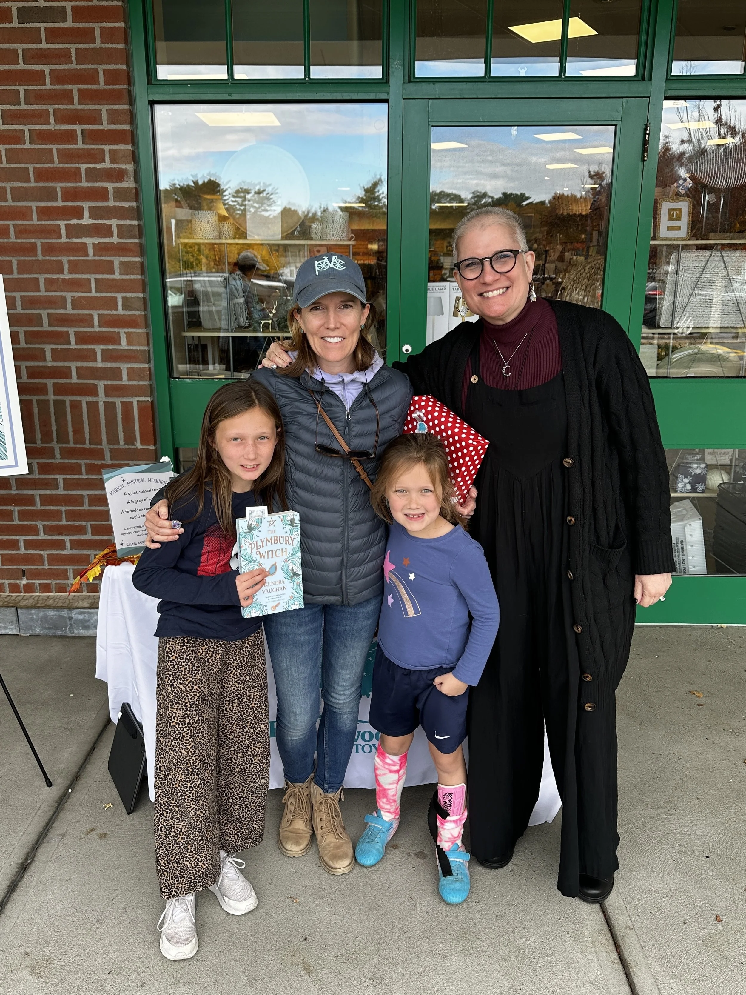 Kendra_vaughan_author_buttonwood_cohasset_2025_07.jpg
