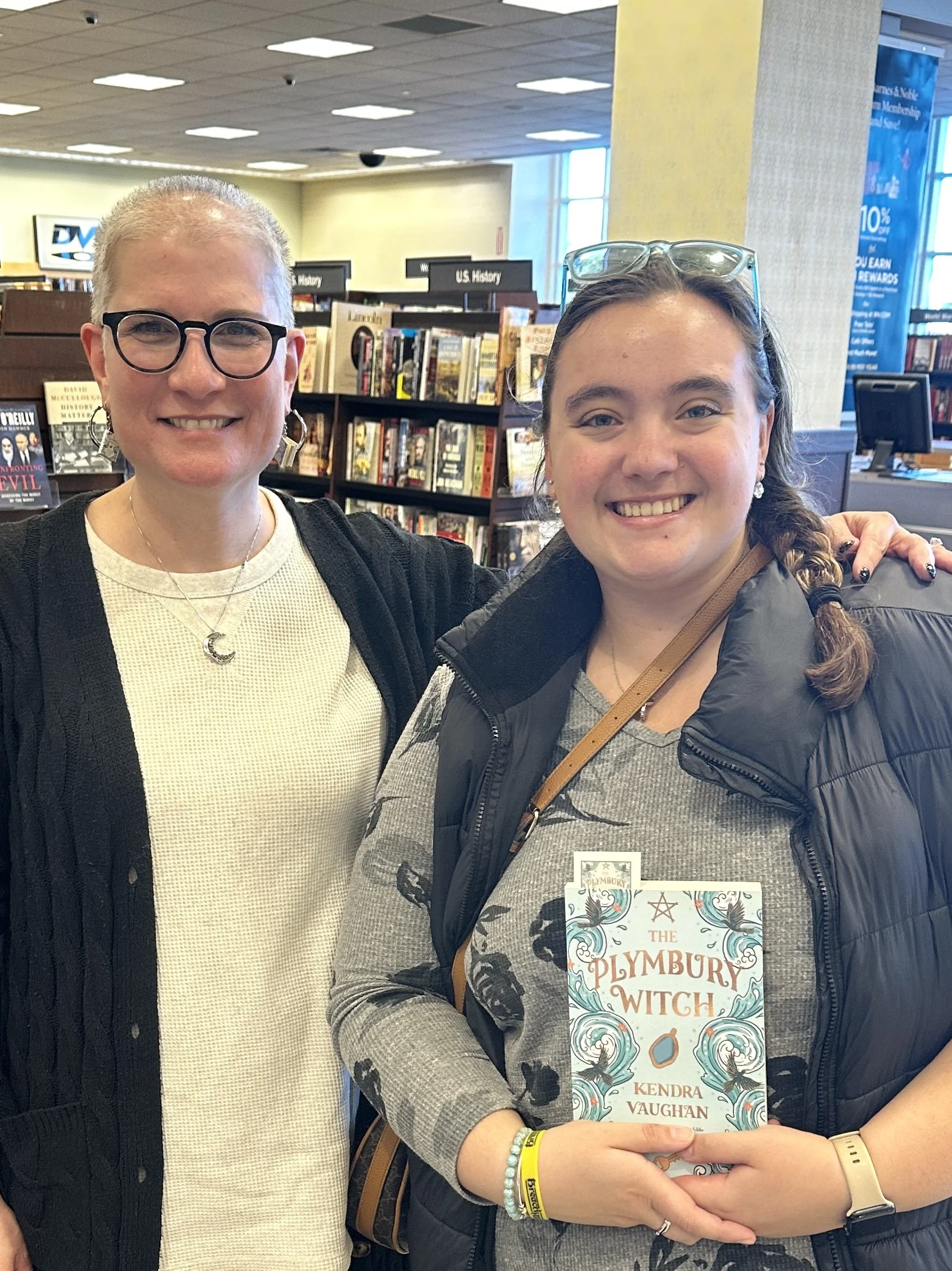 Author_kendra_vaughan_barnes_and_noble_cape_cod_14.jpg