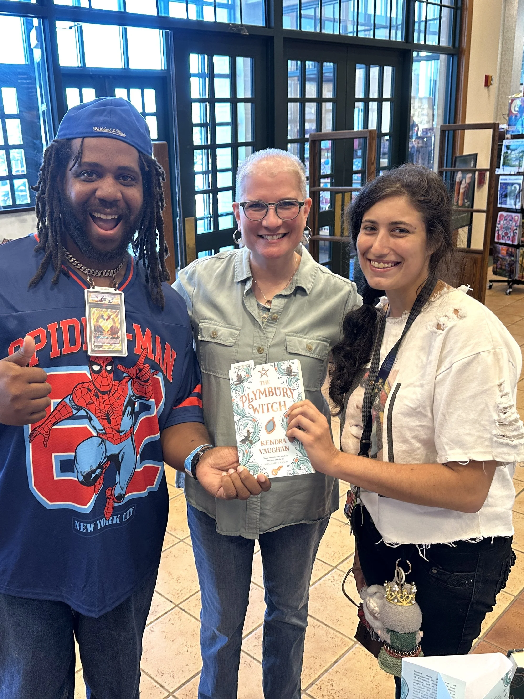 Kendra_vaughan_author_barnes_and_noble_walpole_02.jpg
