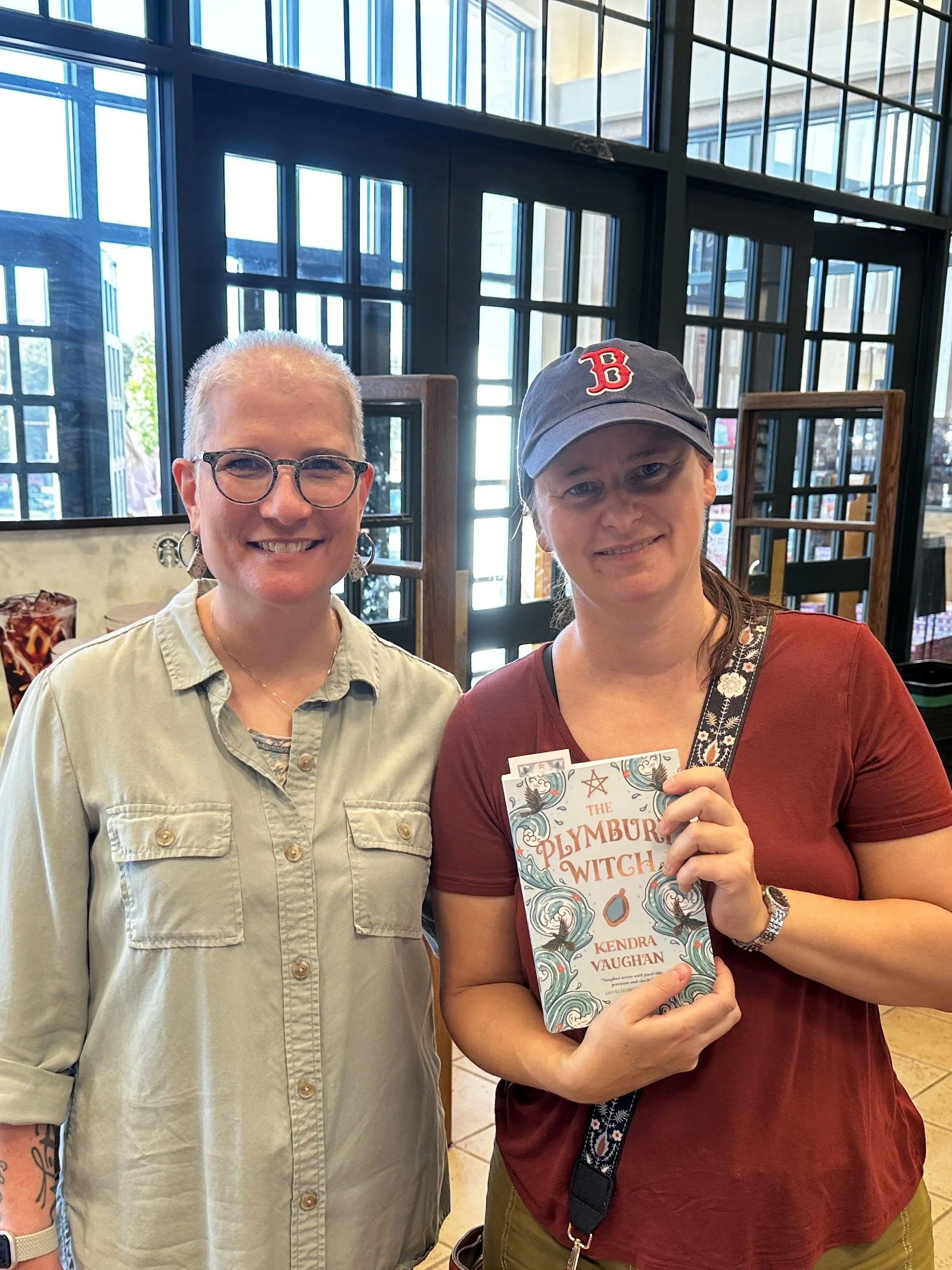 Kendra_vaughan_author_barnes_and_noble_walpole_15.jpg
