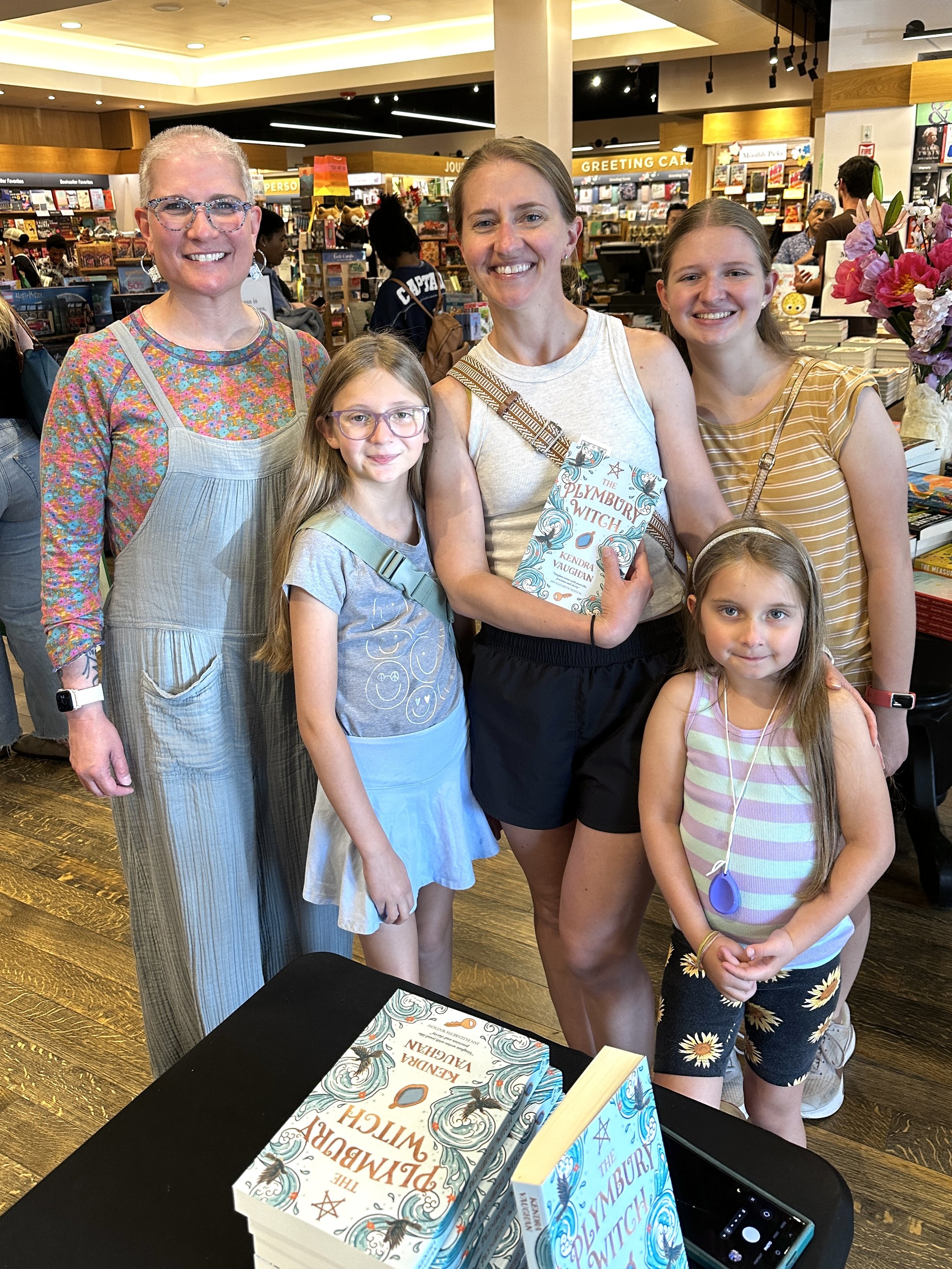 Kendra_vaughan_author_barnes_and_noble_dedham_Aug26_09.jpg