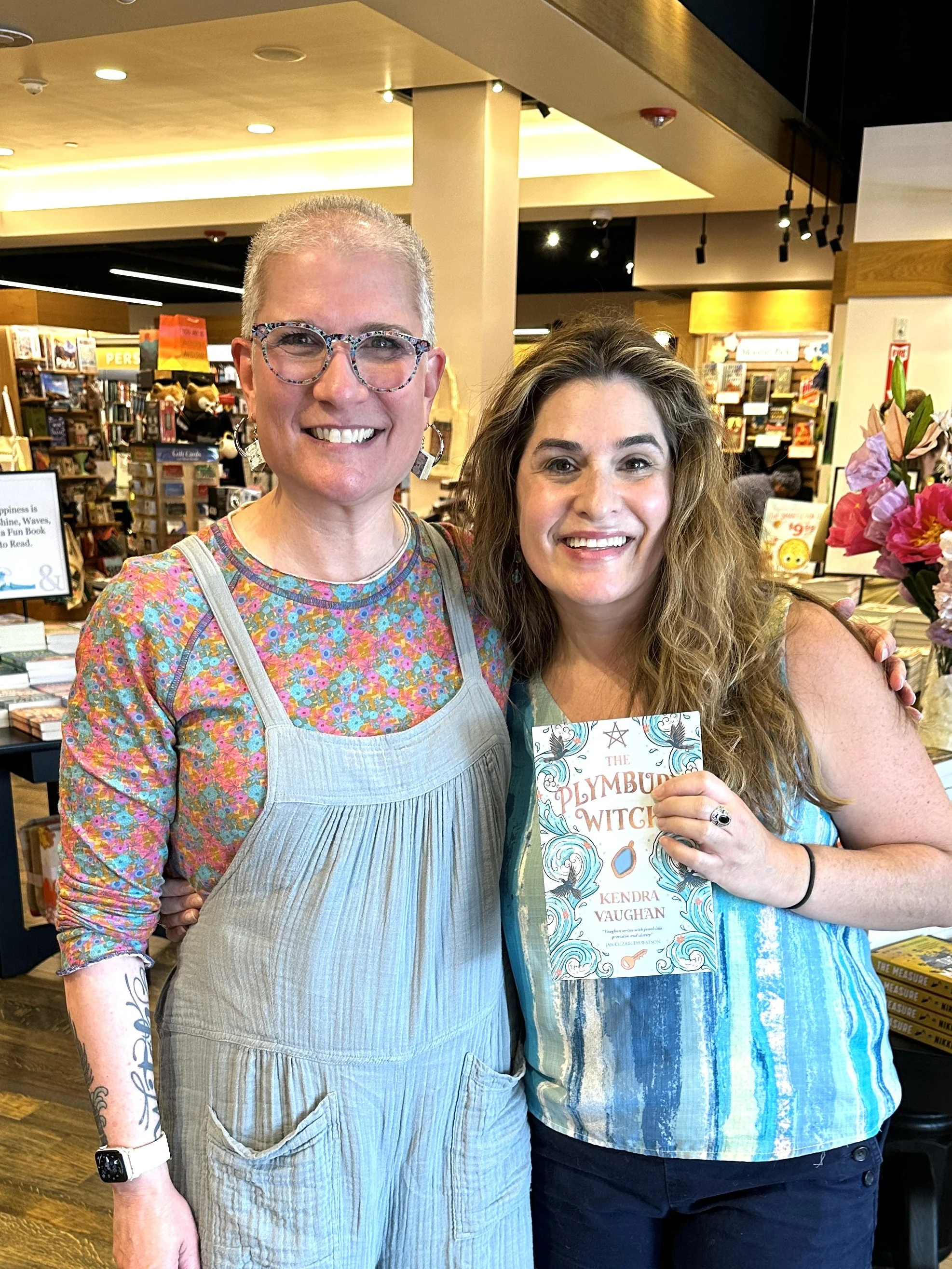 Kendra_vaughan_author_barnes_and_noble_dedham_Aug26_05.jpg