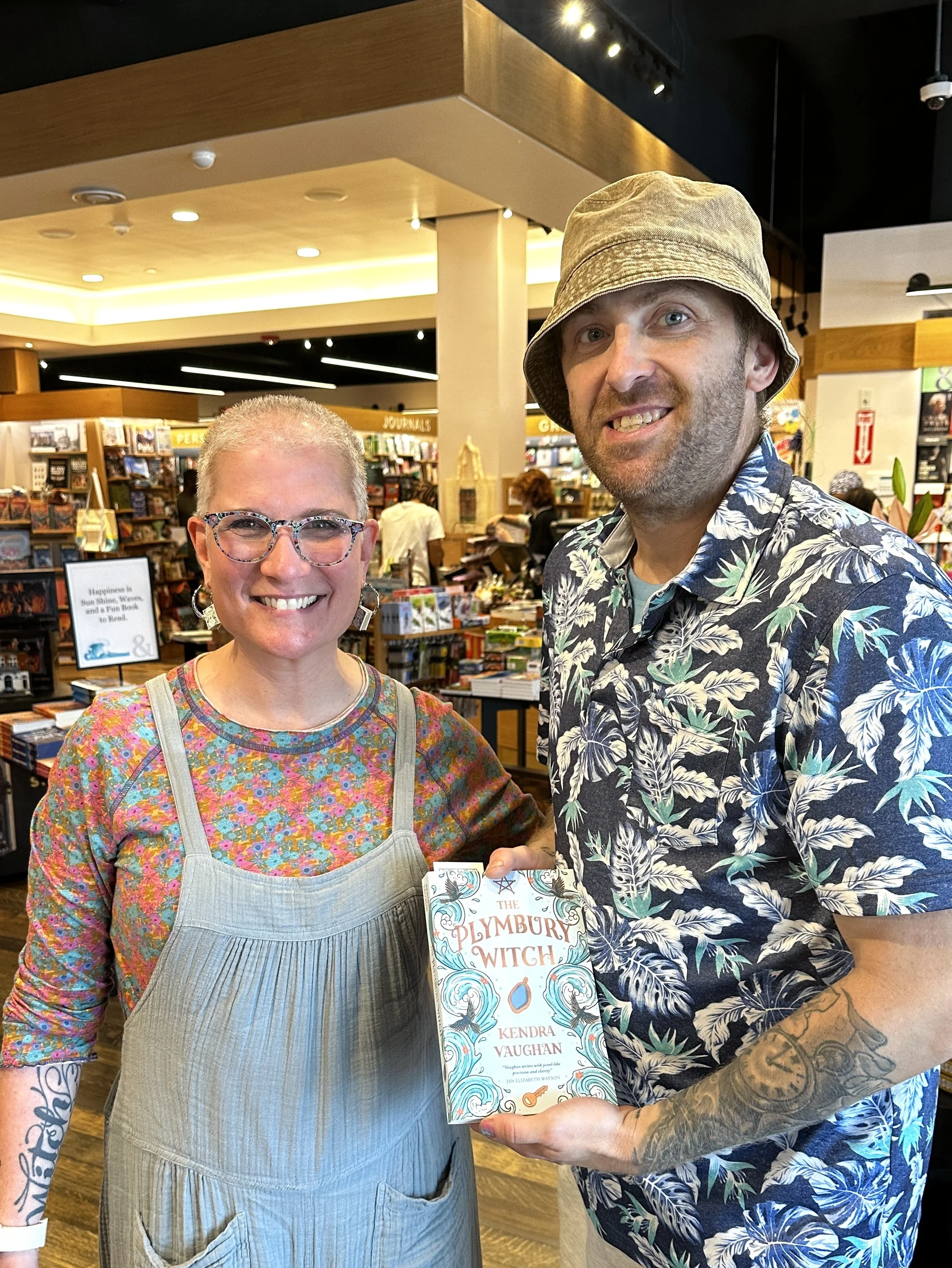 Kendra_vaughan_author_barnes_and_noble_dedham_Aug26_06.jpg