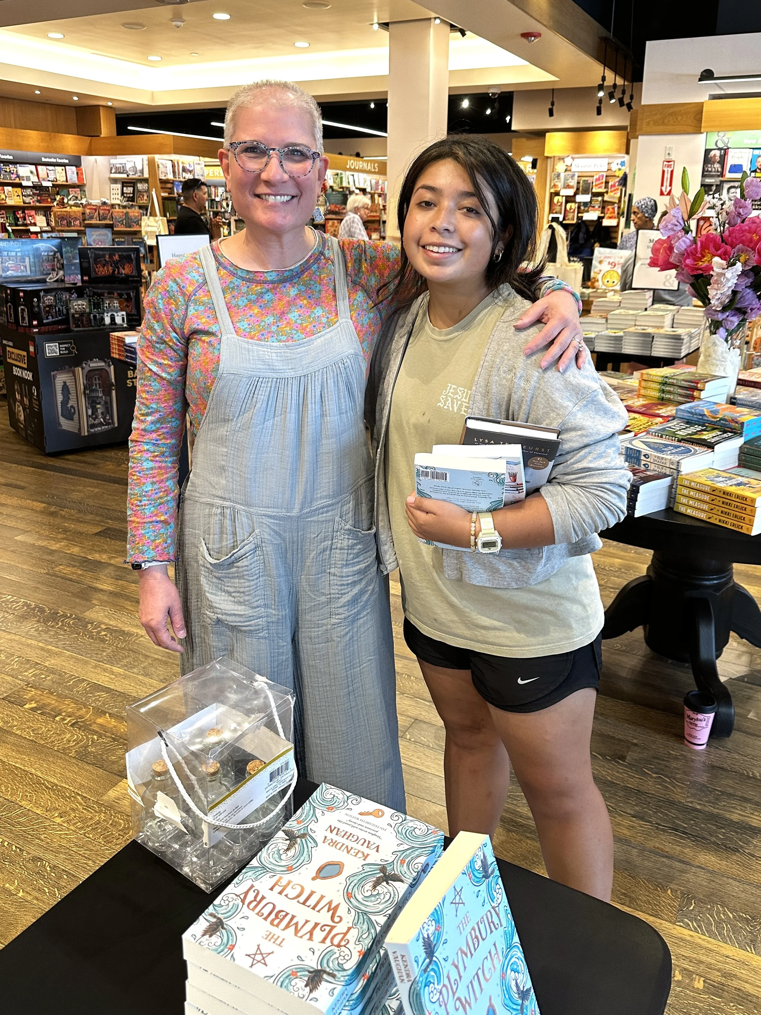 Kendra_vaughan_author_barnes_and_noble_dedham_Aug26_01.jpg
