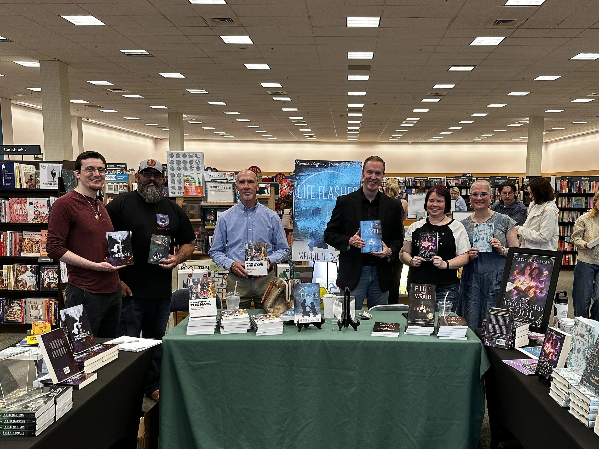 Kendra_vaughan_author_barnes_and_noble_hingham_Ju26_HeroShot.jpg