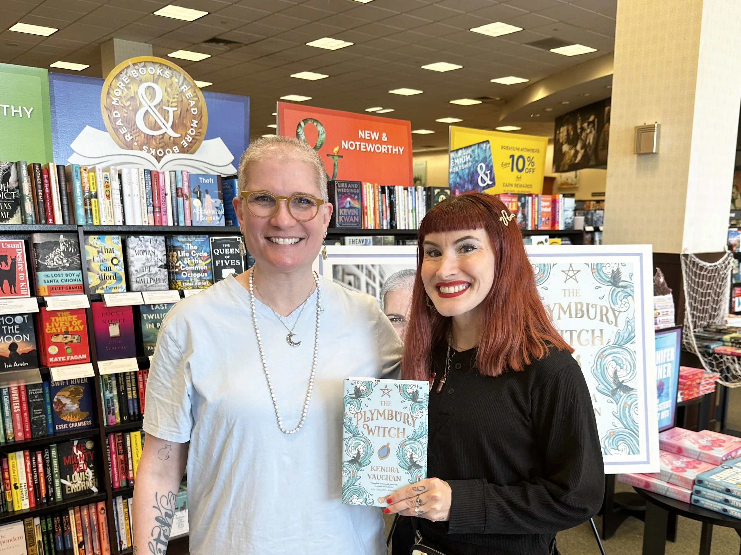 Kendra_vaughan_author_barnes_and_noble_smithfield_May26_16.jpg