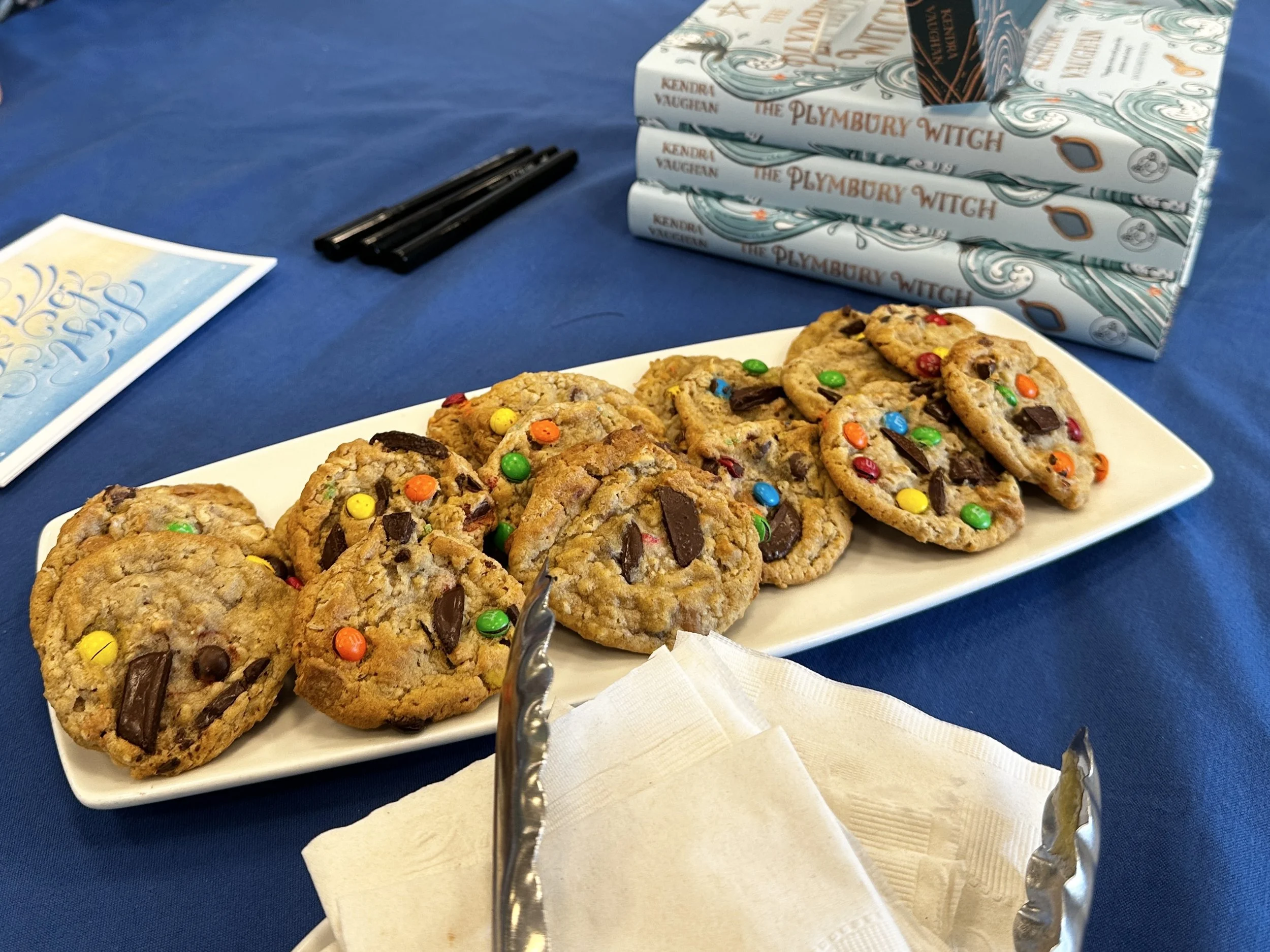 Kendra_vaughan_author_barnes_and_noble_smithfield_May26_10.jpg